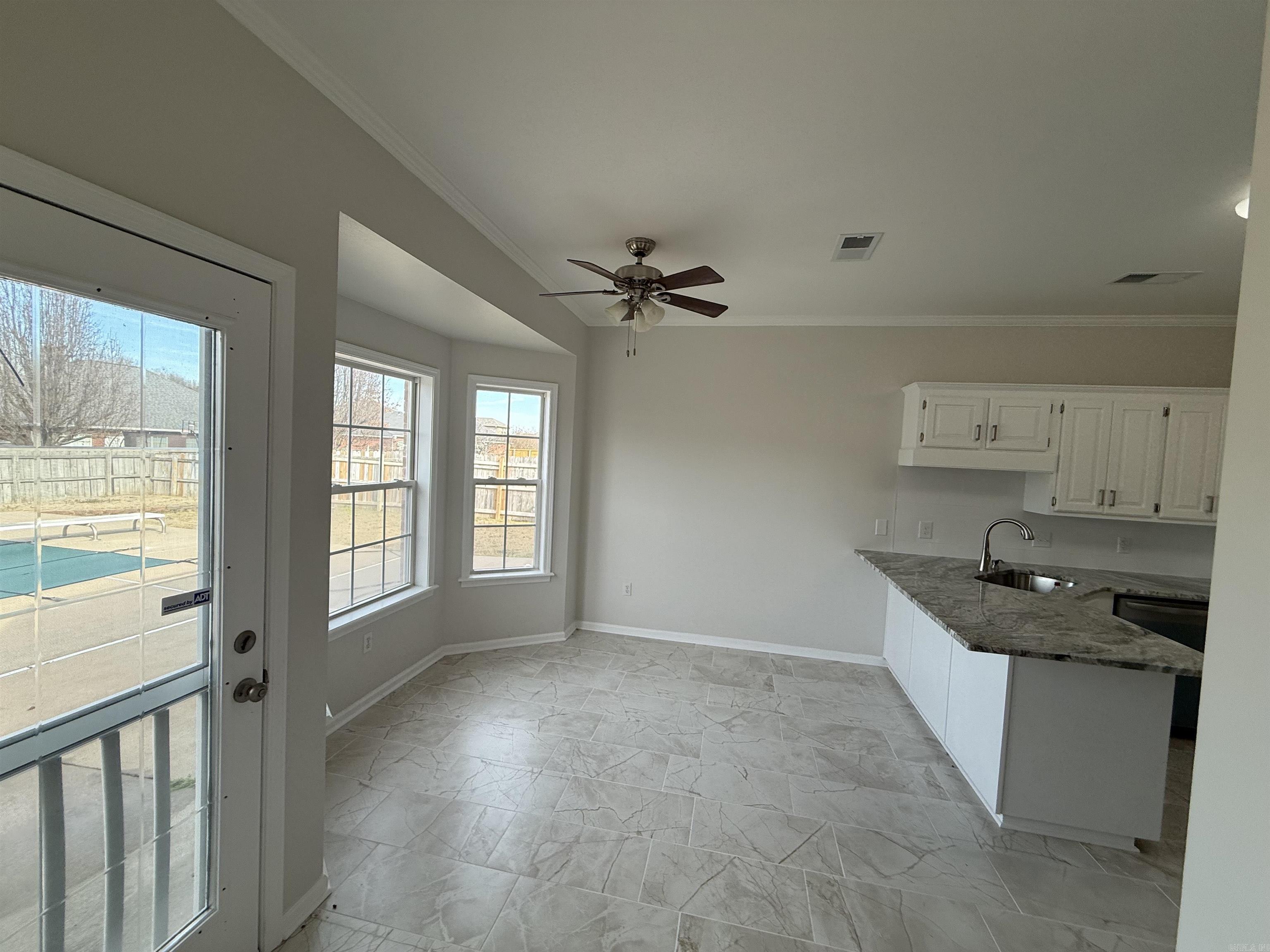 137 GRIZZLY BEAR White Hall, AR 71602