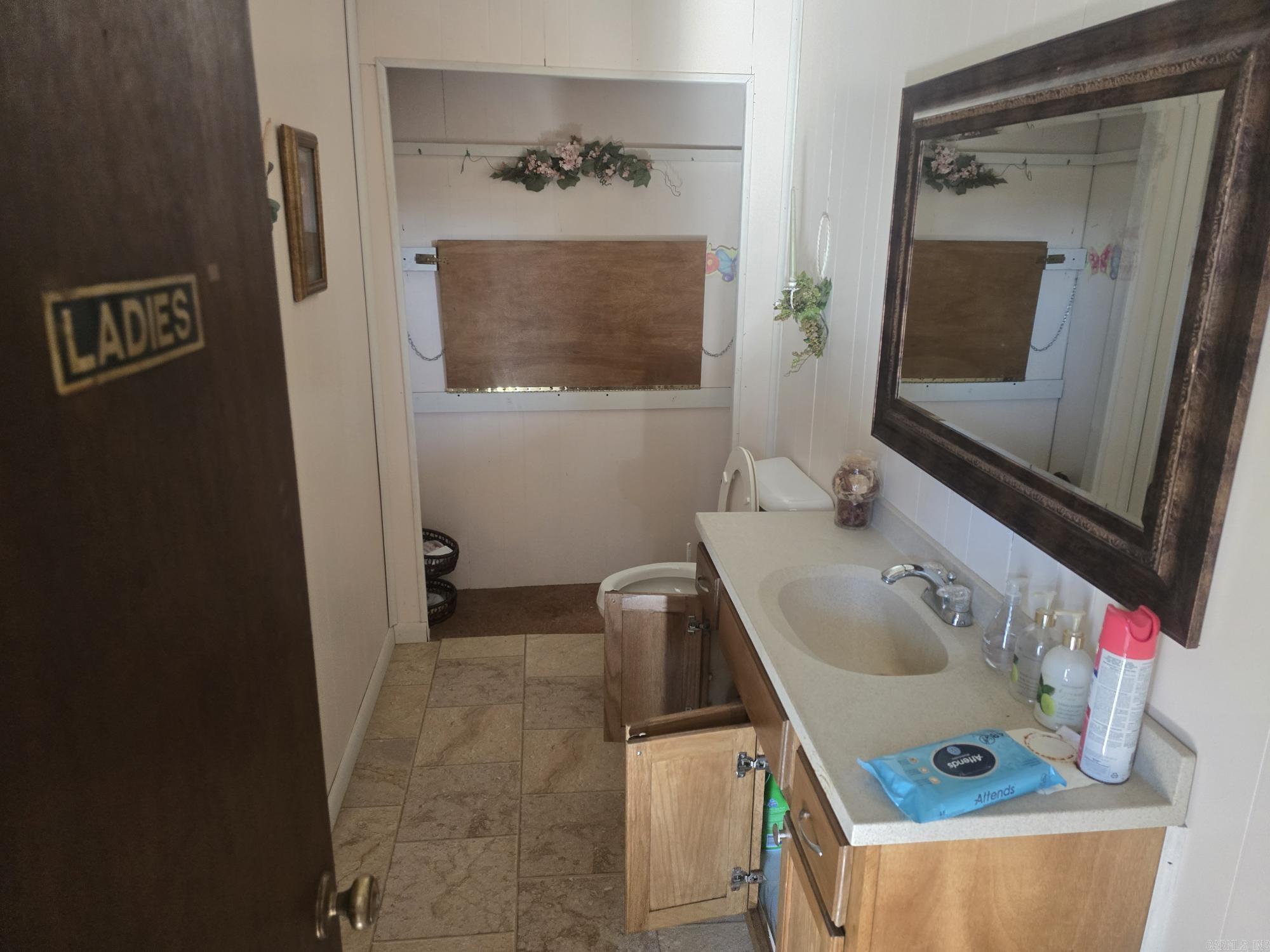 409 Division South  Humphrey, AR