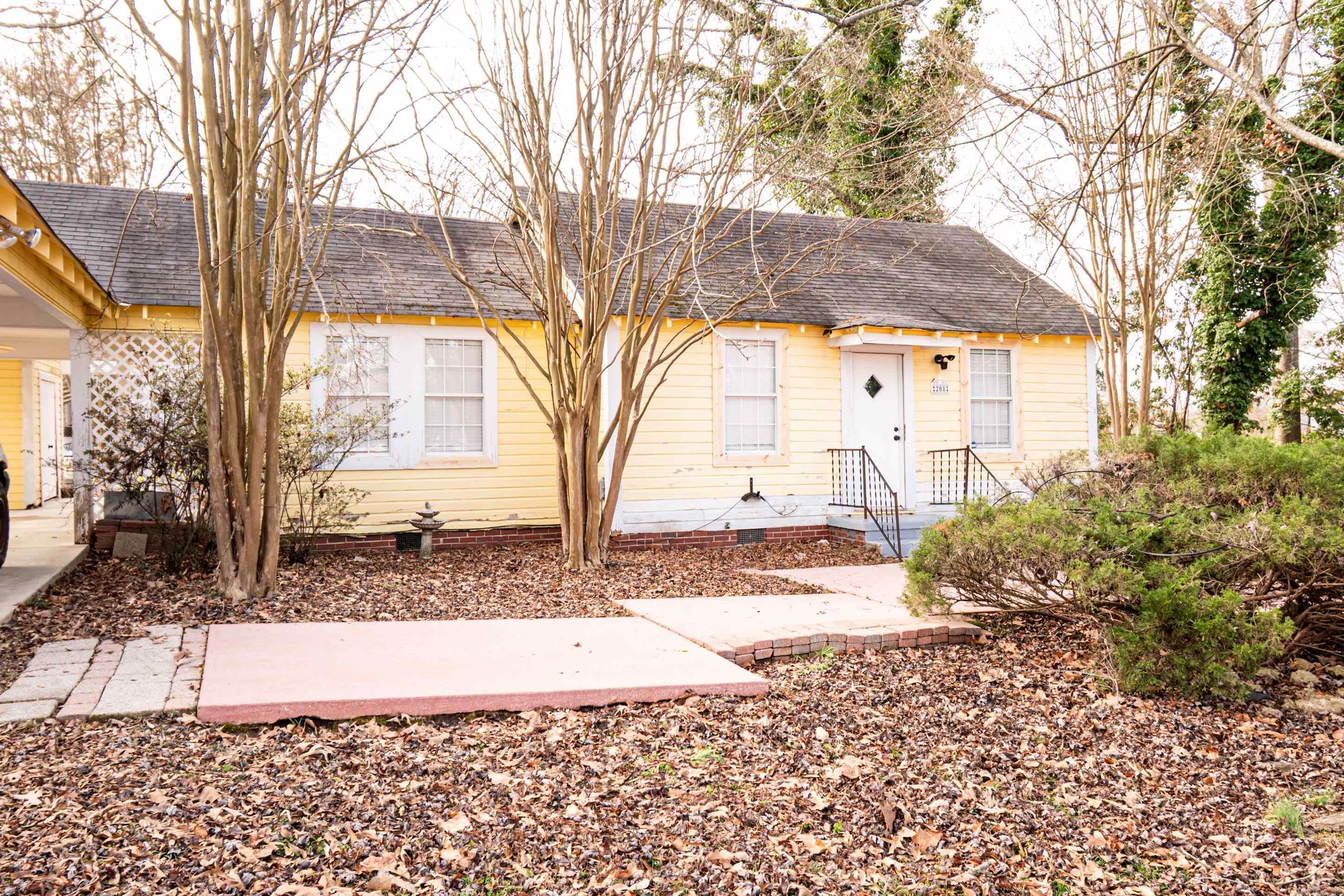 208 E Allen St  Monticello, AR