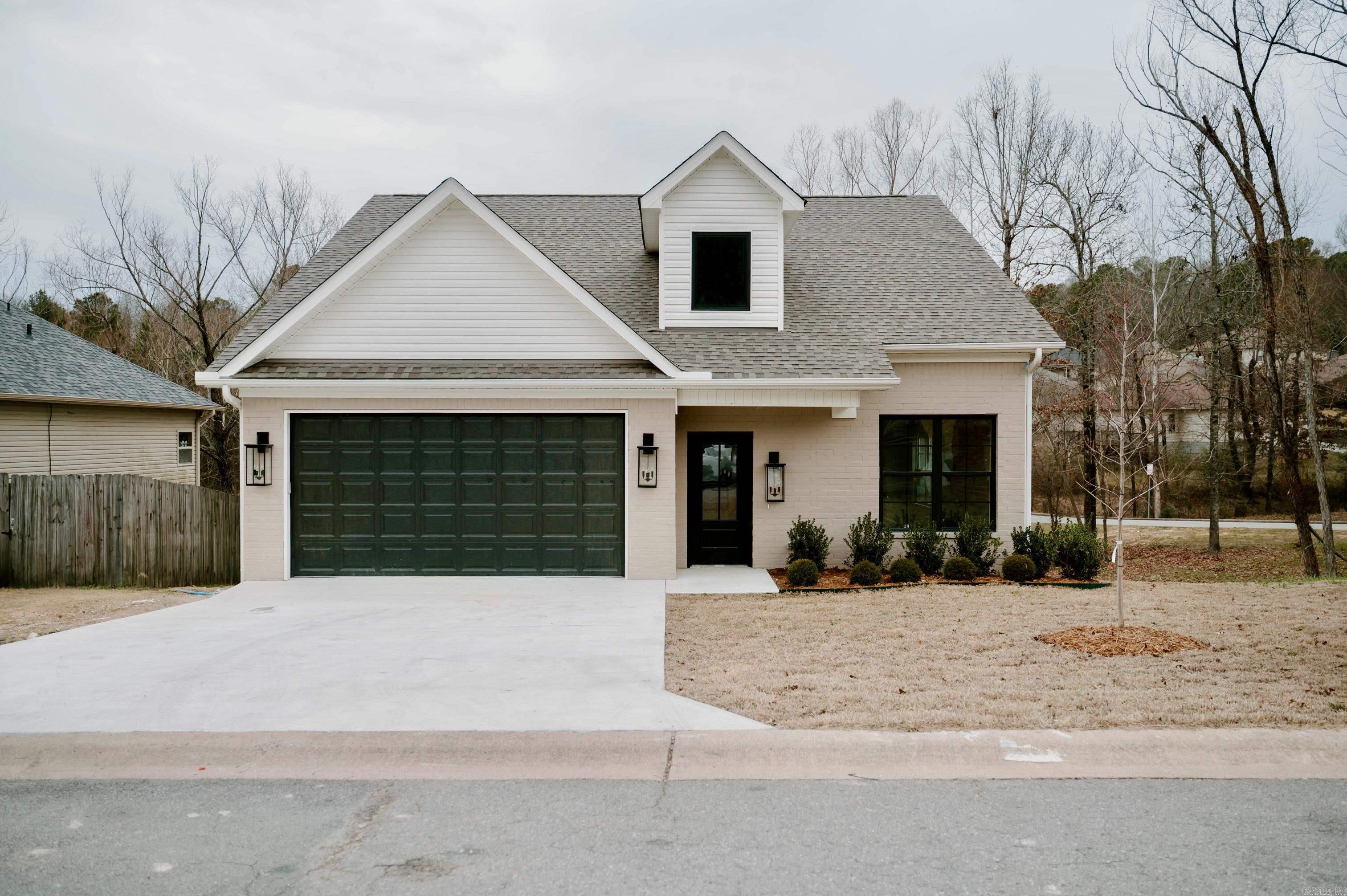 5701 John Hancock Dr Benton, AR 72019