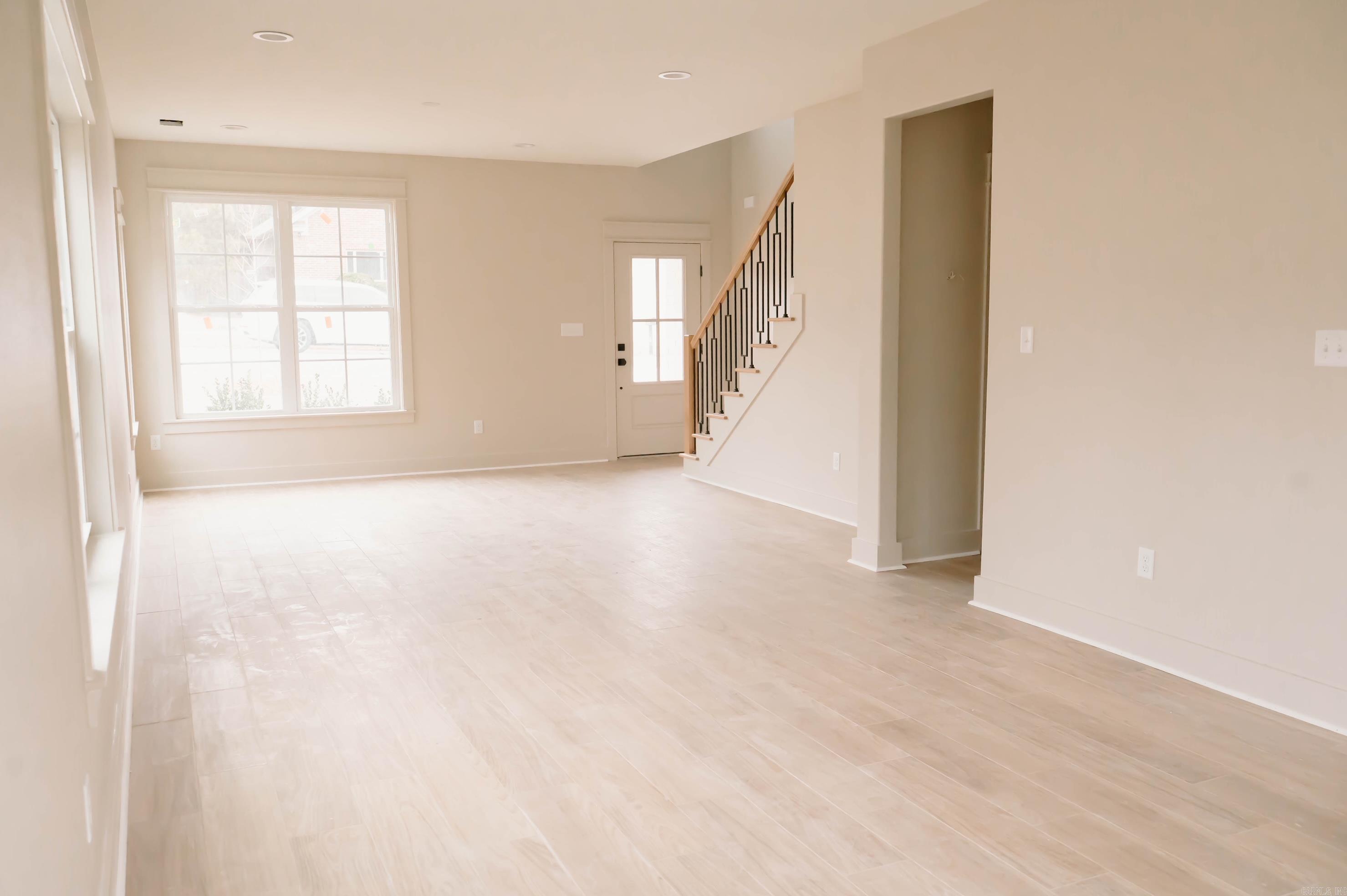 5701 John Hancock Dr Benton, AR 72019