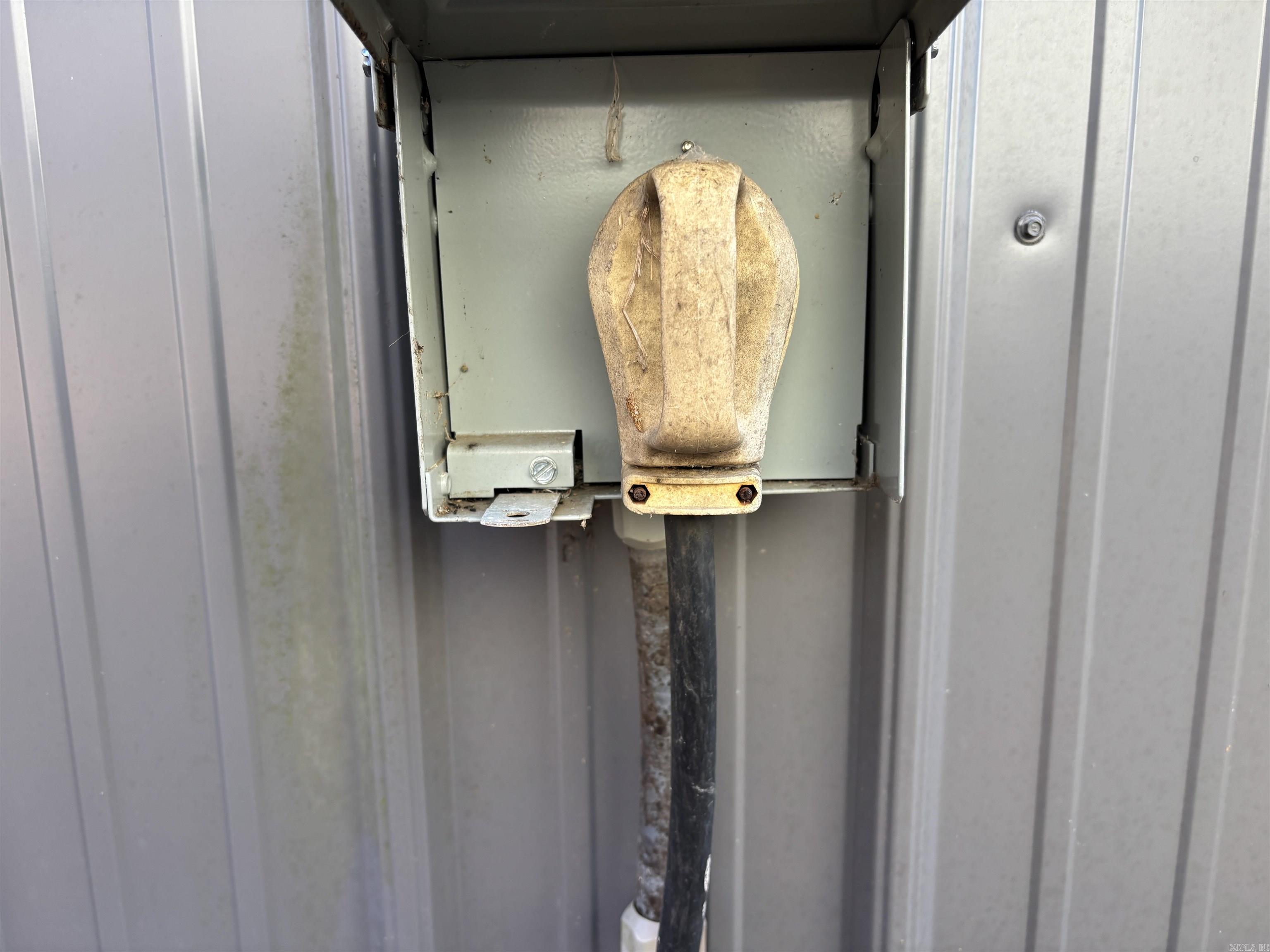 843 Hugh Lane Oakland, AR 72661