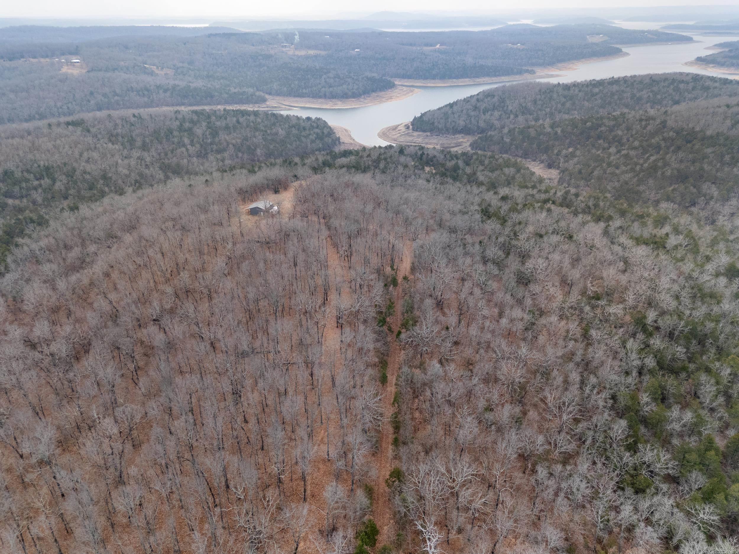 843 Hugh Lane Oakland, AR 72661