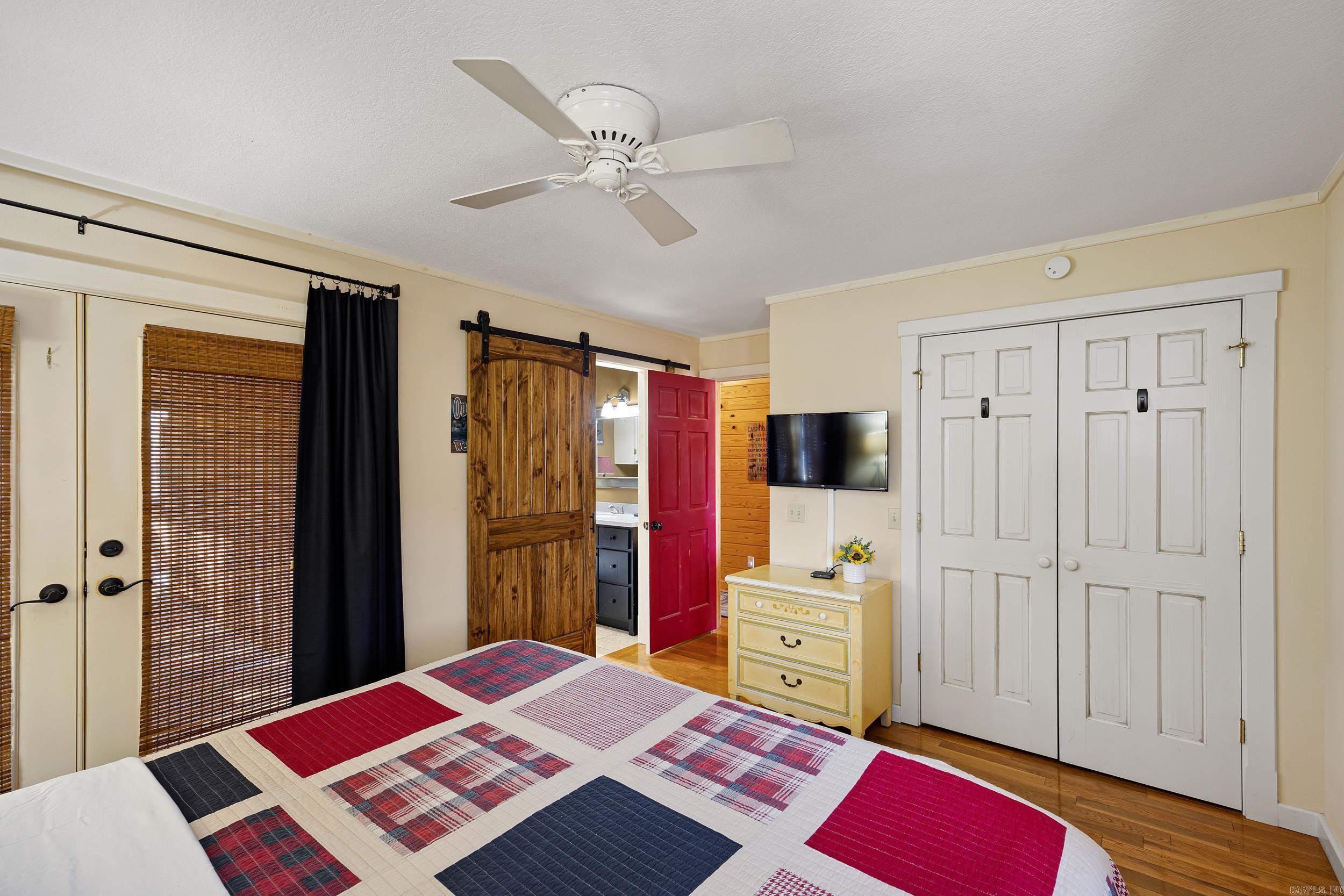 228 S Riverview  Mountain View, AR