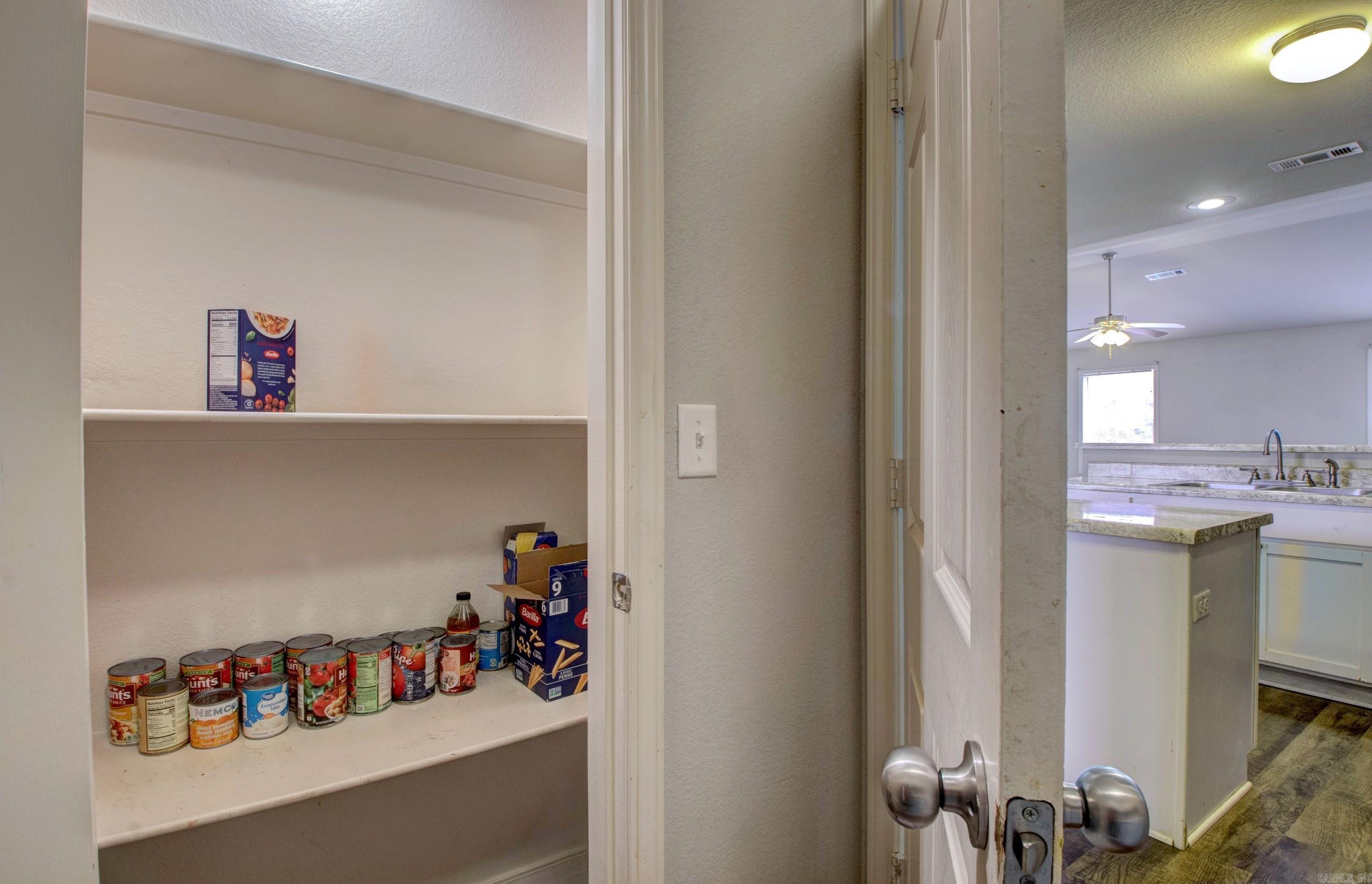 5032 Woodstream  Alexander, AR