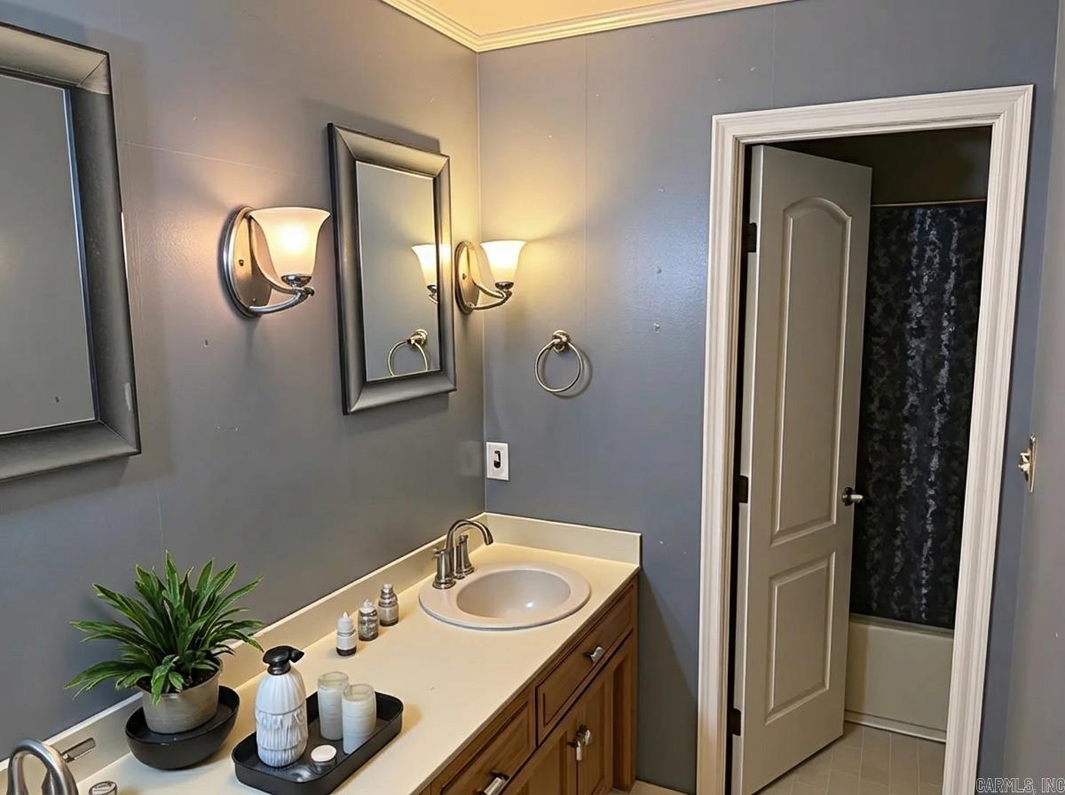 1004 Evergreen Drive Arkadelphia, AR 71923