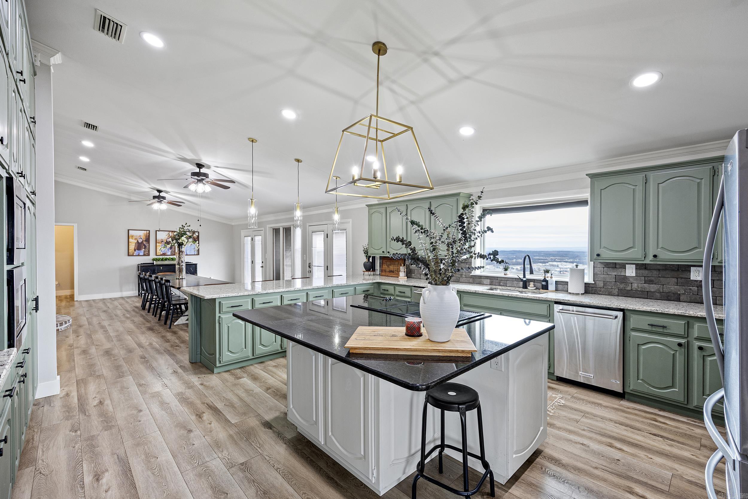 11 Bluff  Russellville, AR