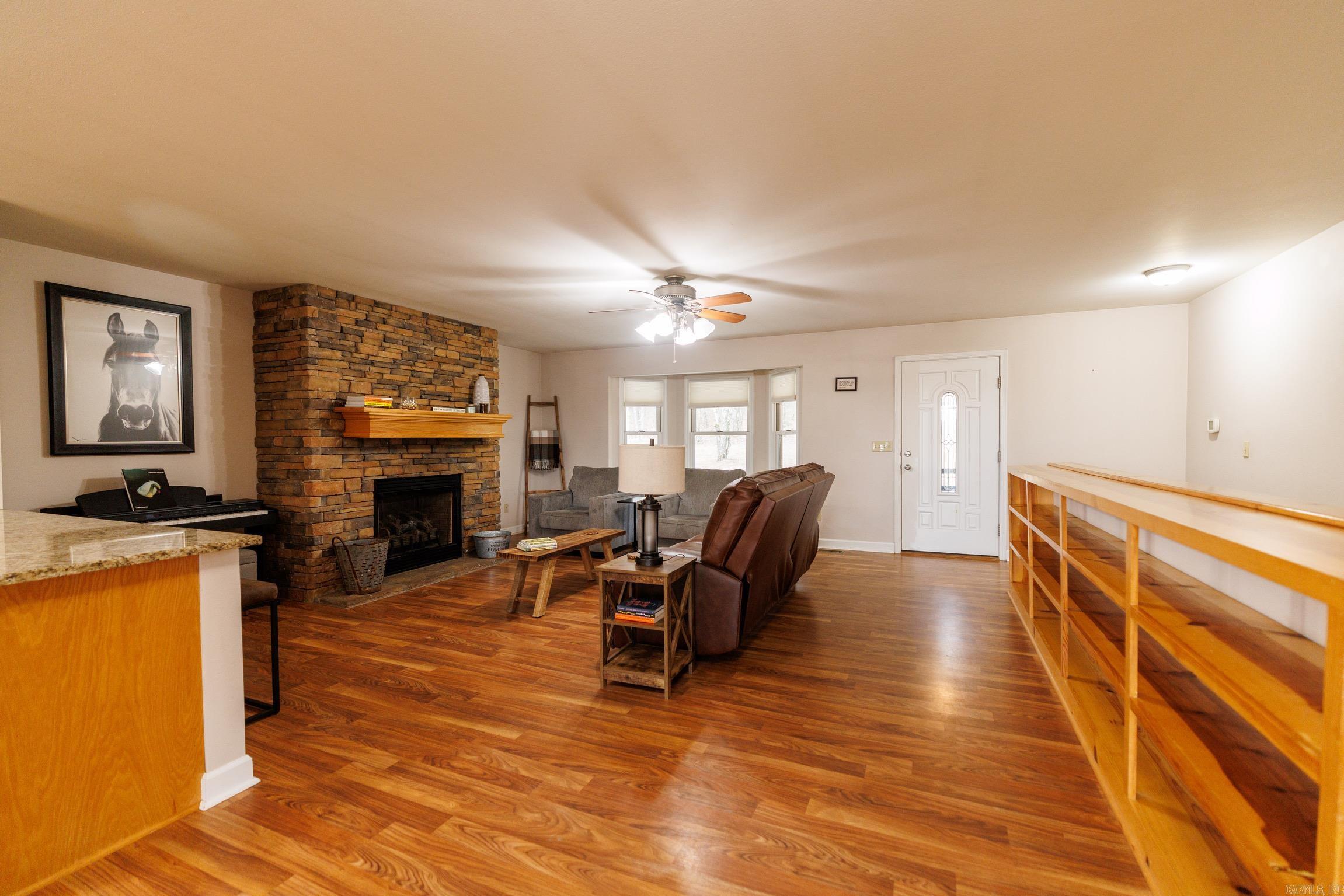 719 Oakvale  Shirley, AR