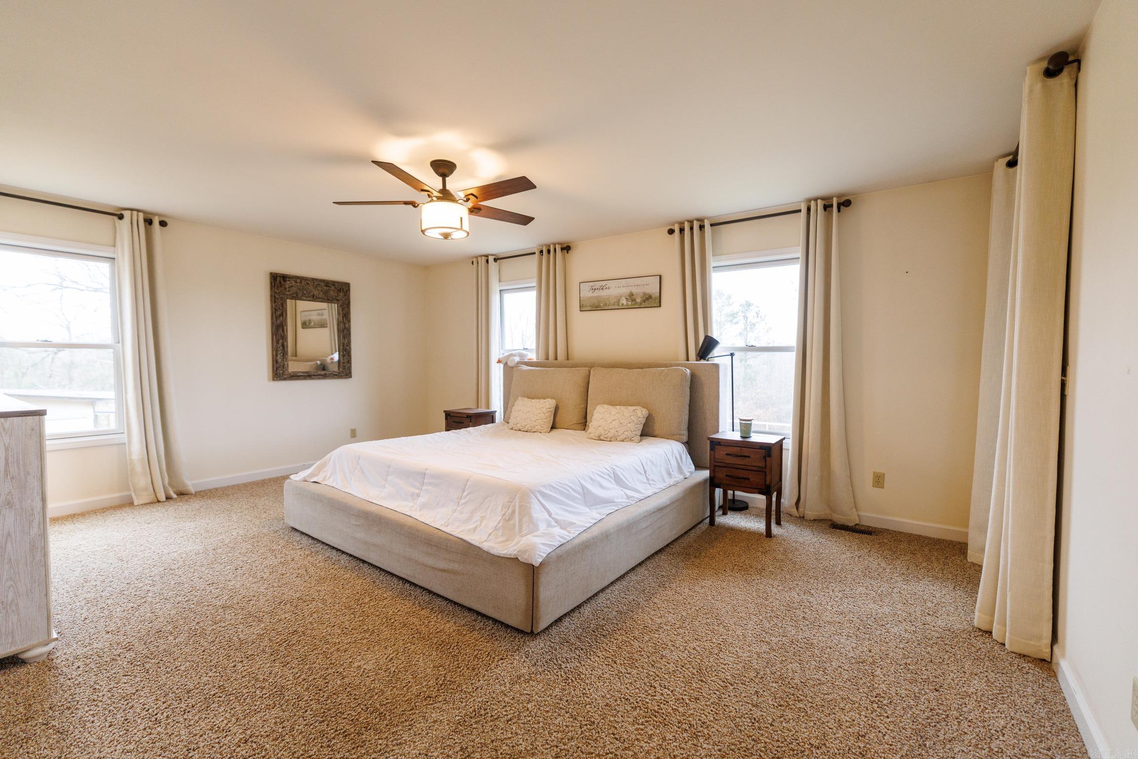 719 Oakvale  Shirley, AR