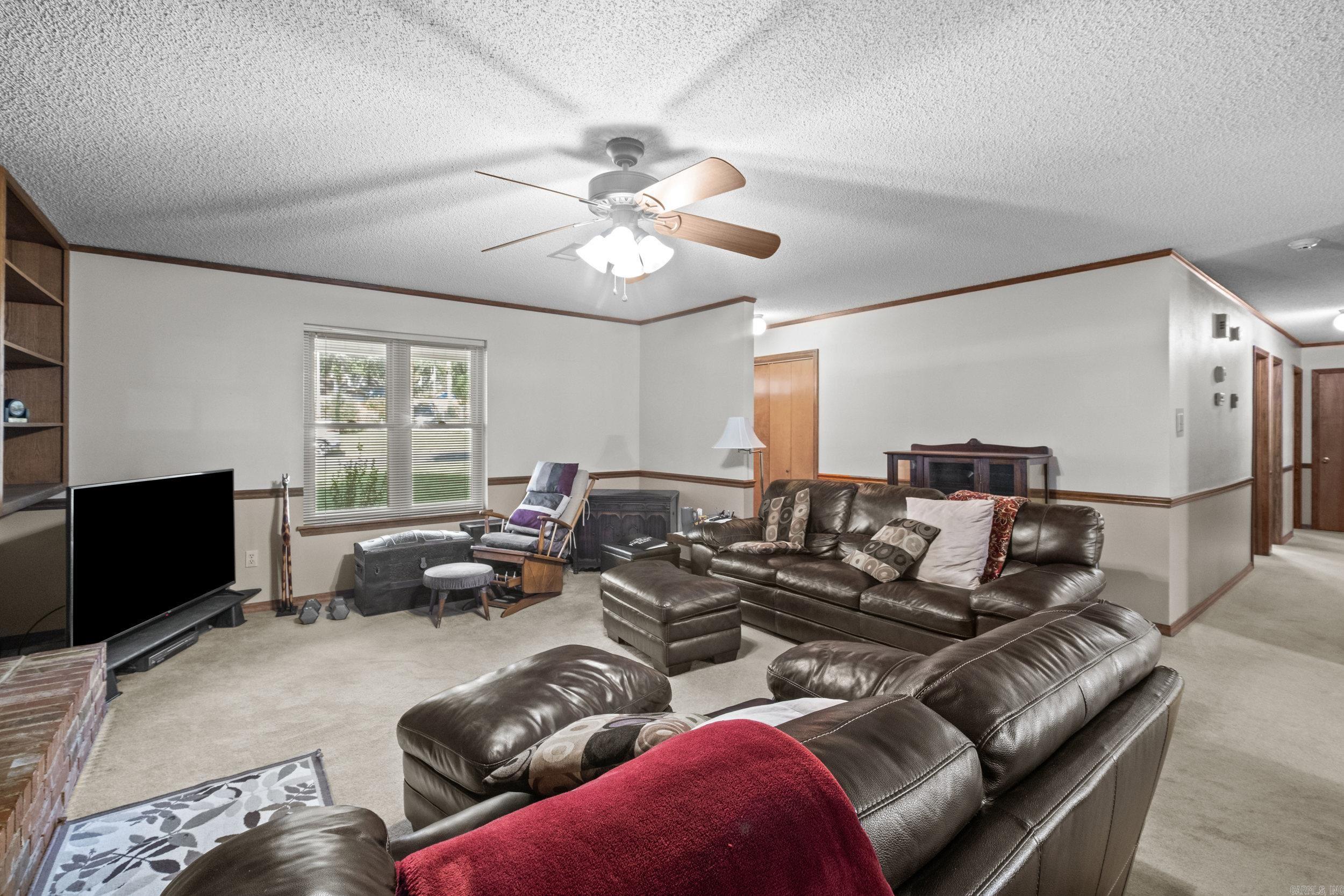 20 Oakbrooke Drive Sherwood, AR 72120