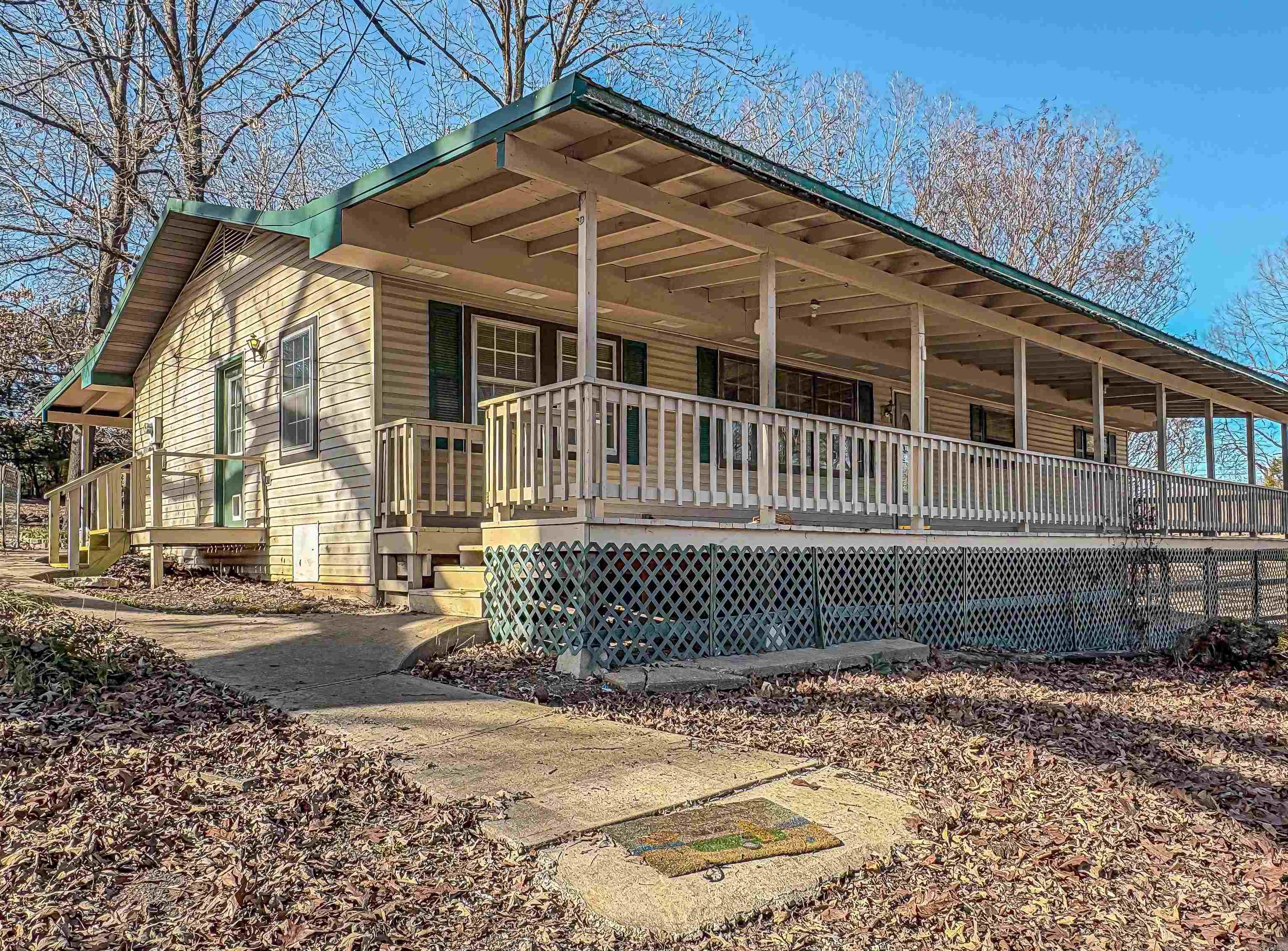 2104 MC 7055 Flippin, AR 72634