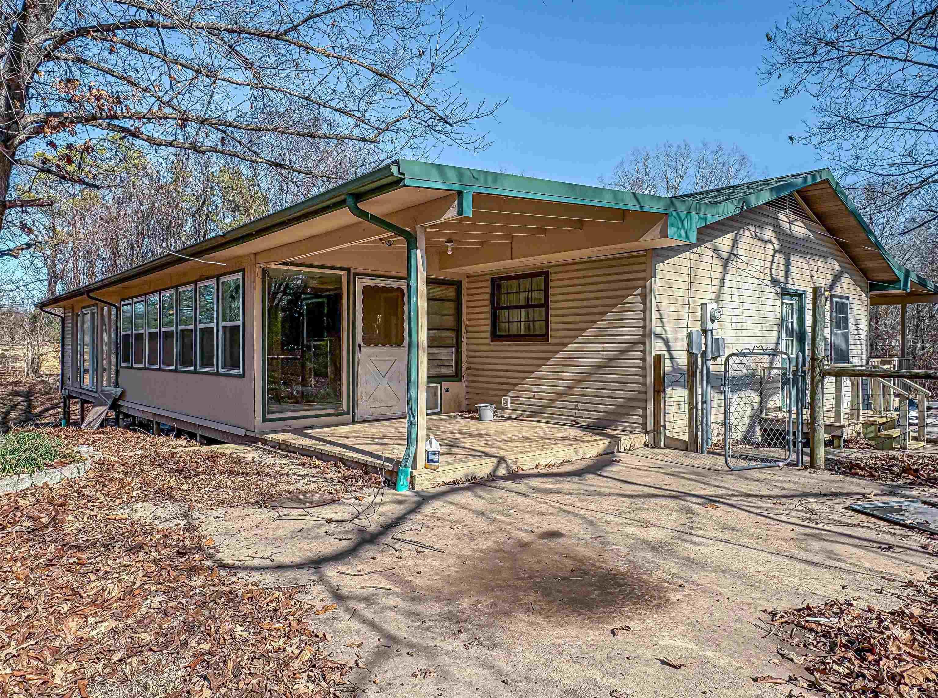 2104 MC 7055 Flippin, AR 72634