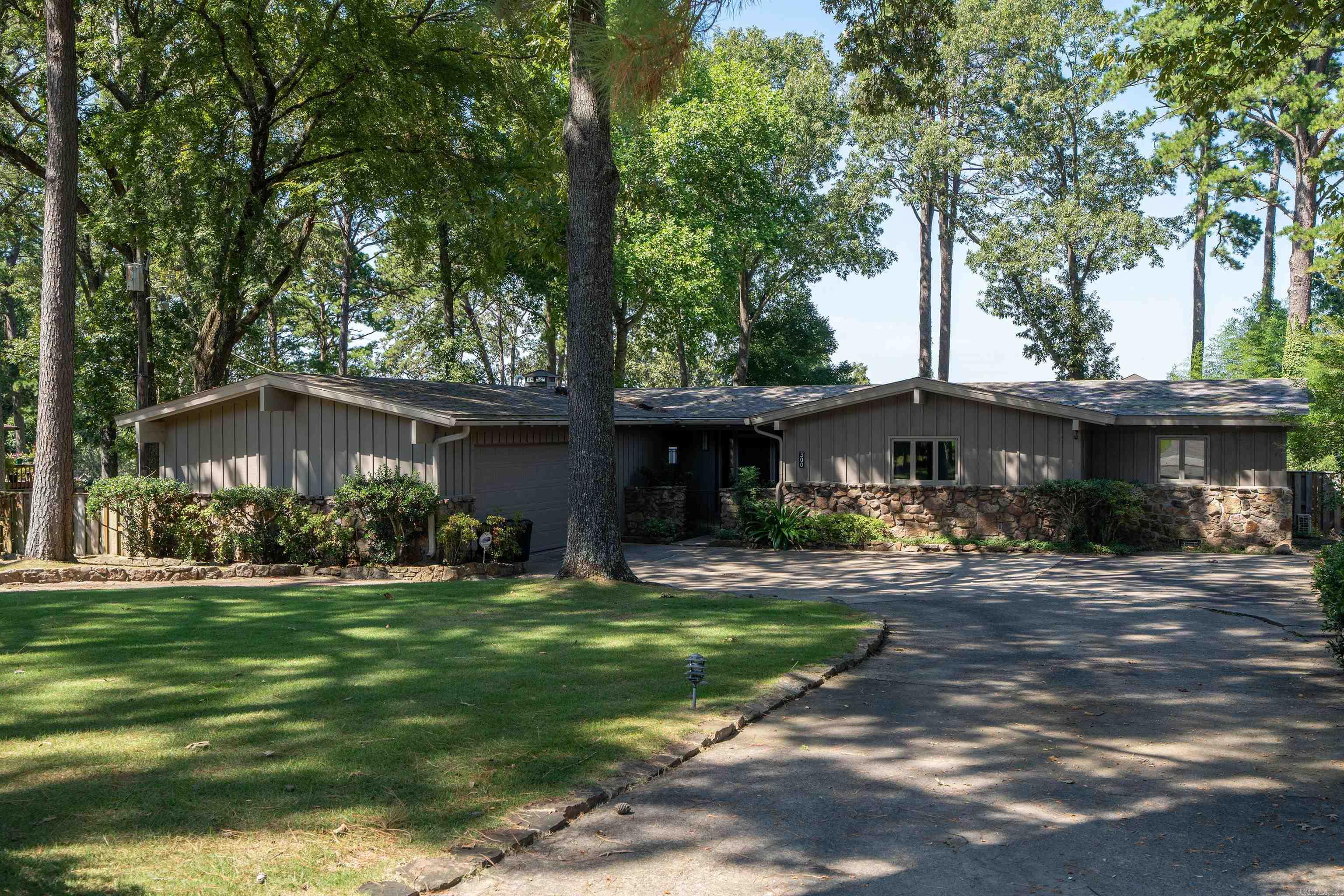 300  Bellview  Heber Springs, AR