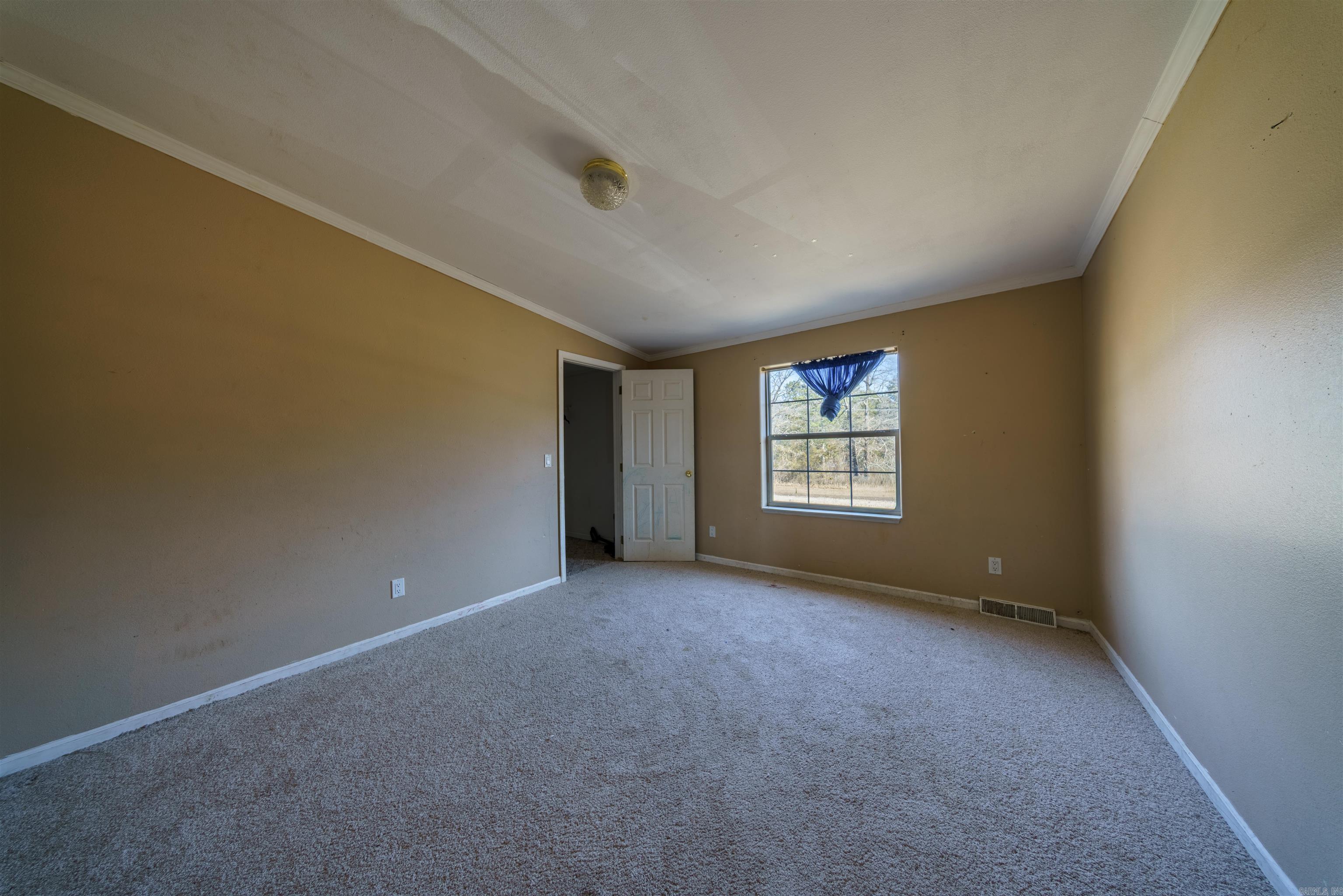 523 E Red Barn Road Cave City, AR 72521