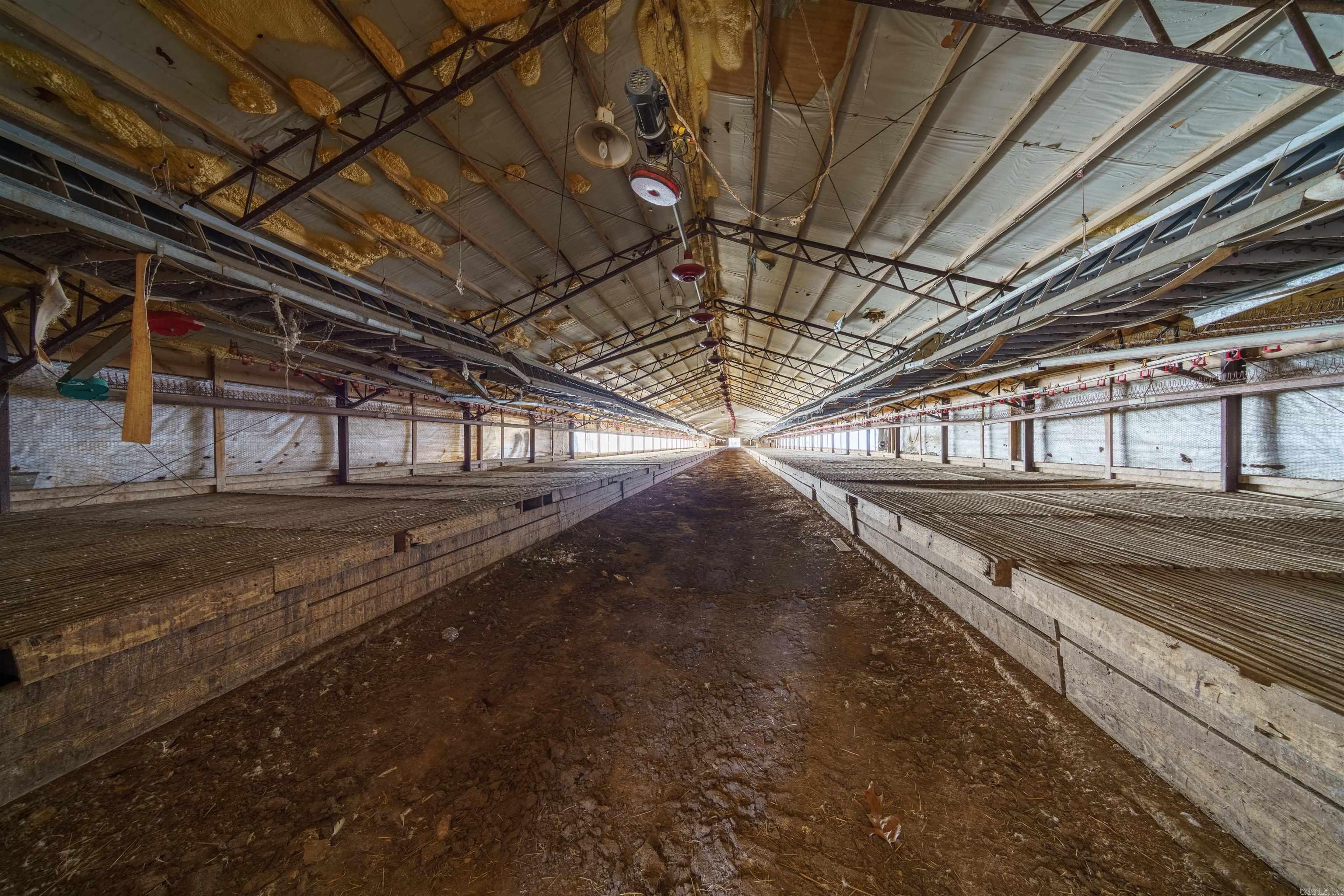 523 E Red Barn Road Cave City, AR 72521