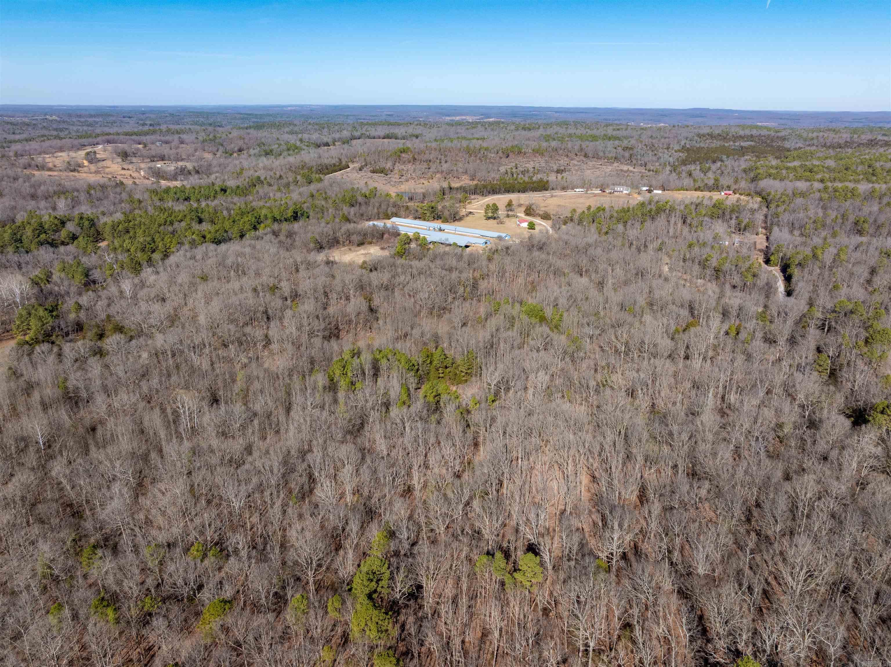 523 E Red Barn Road Cave City, AR 72521