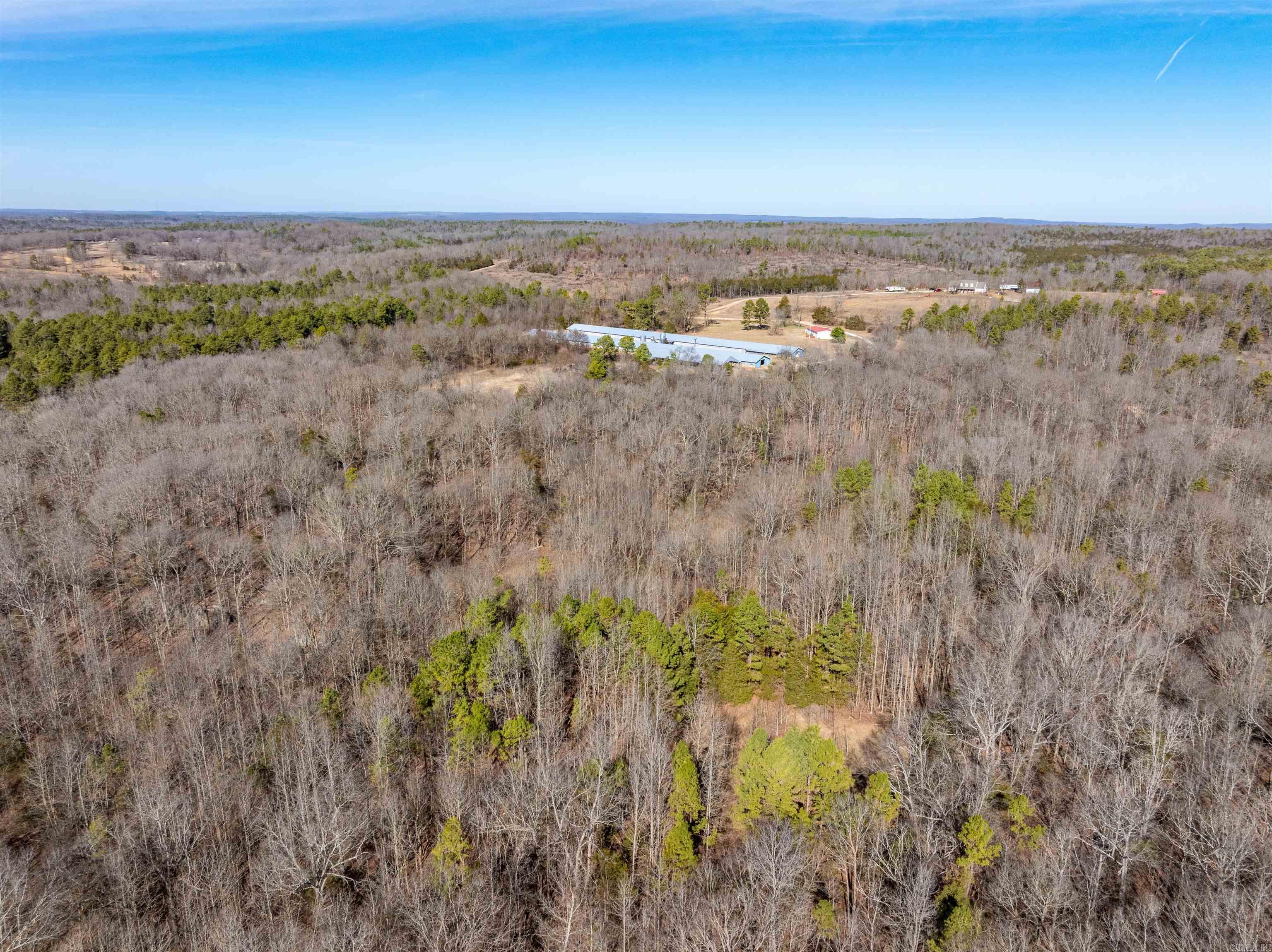 523 E Red Barn Road Cave City, AR 72521