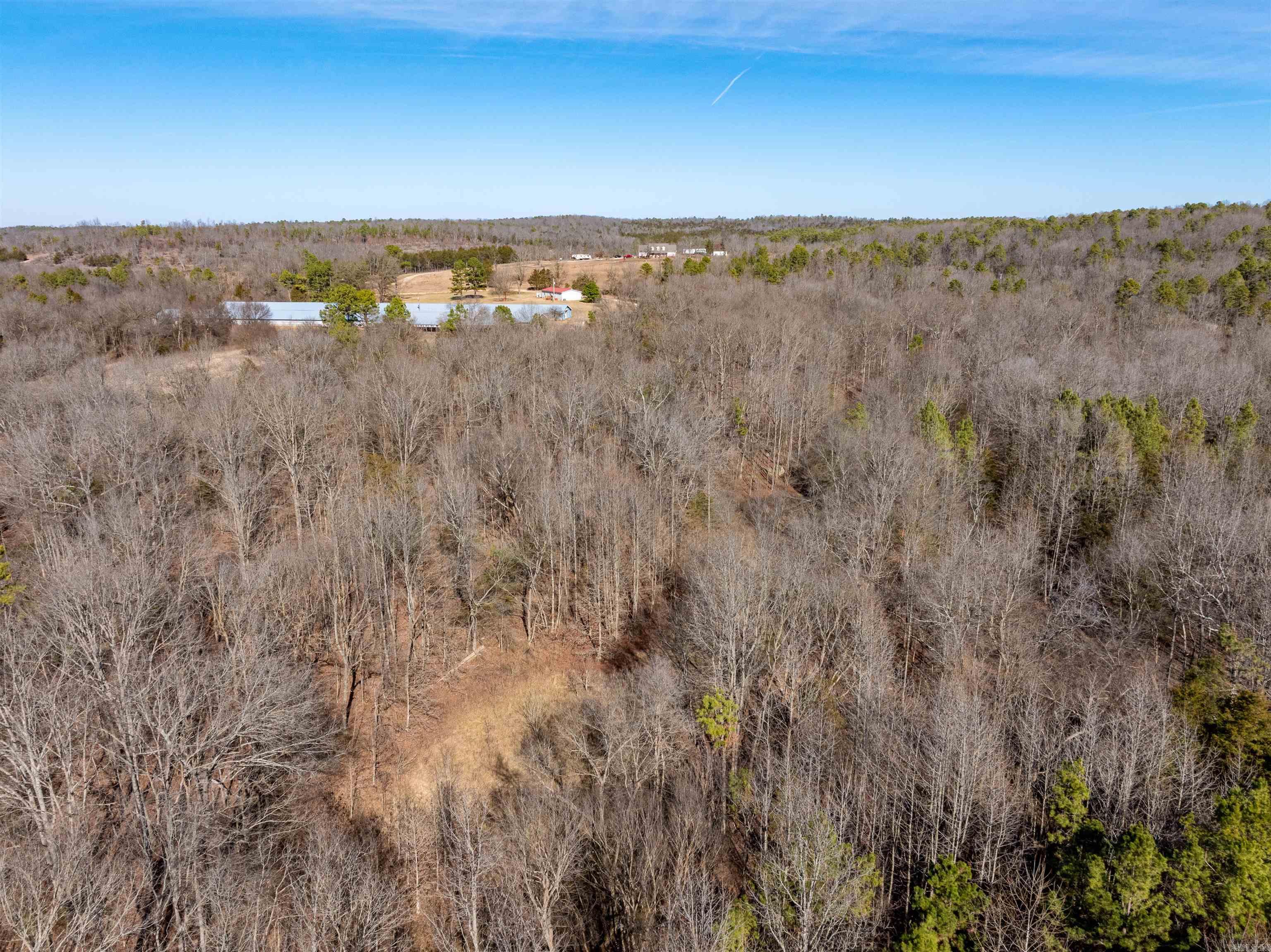 523 E Red Barn Road Cave City, AR 72521