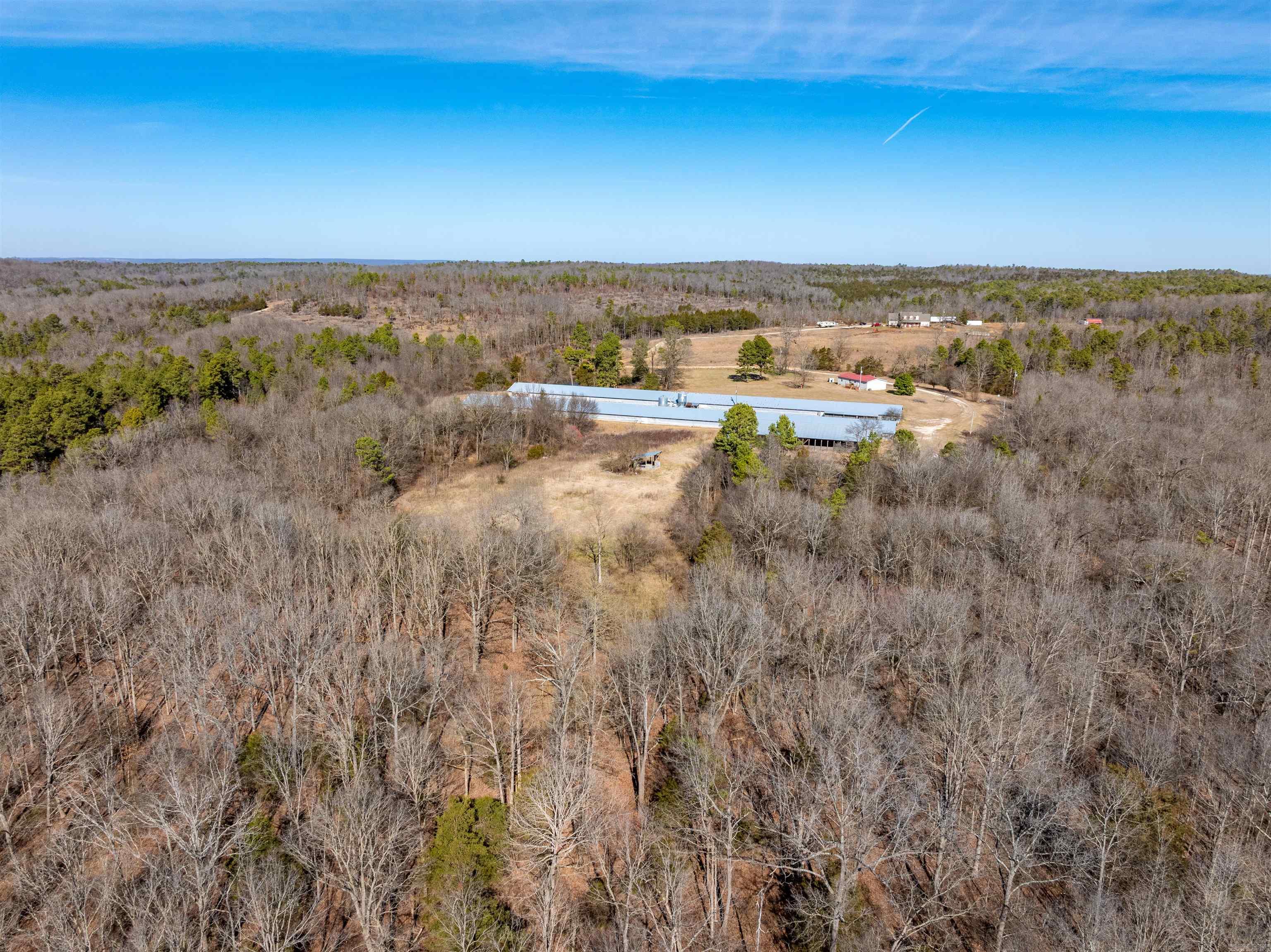 523 E Red Barn Road Cave City, AR 72521