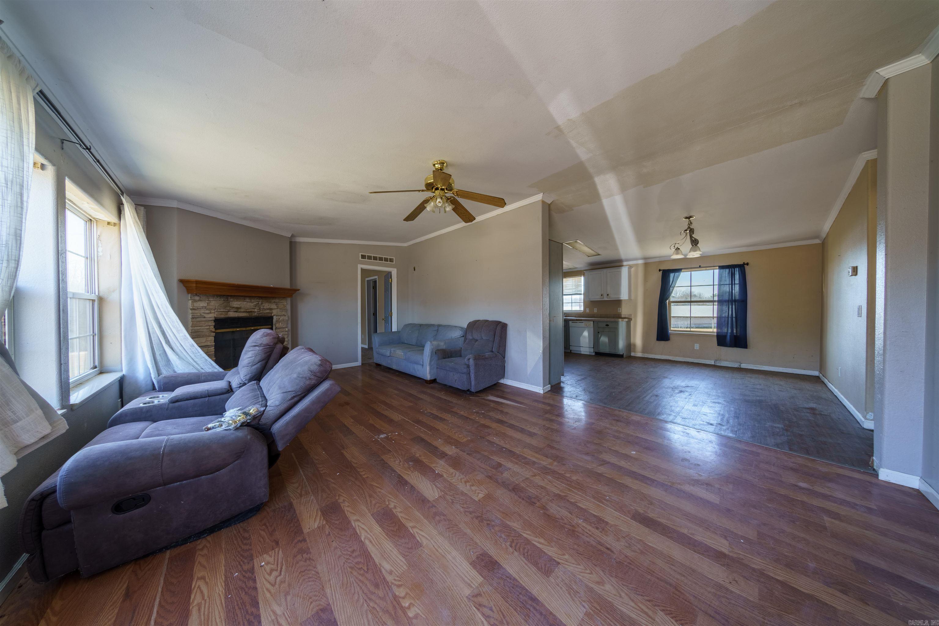 523 E Red Barn Road Cave City, AR 72521