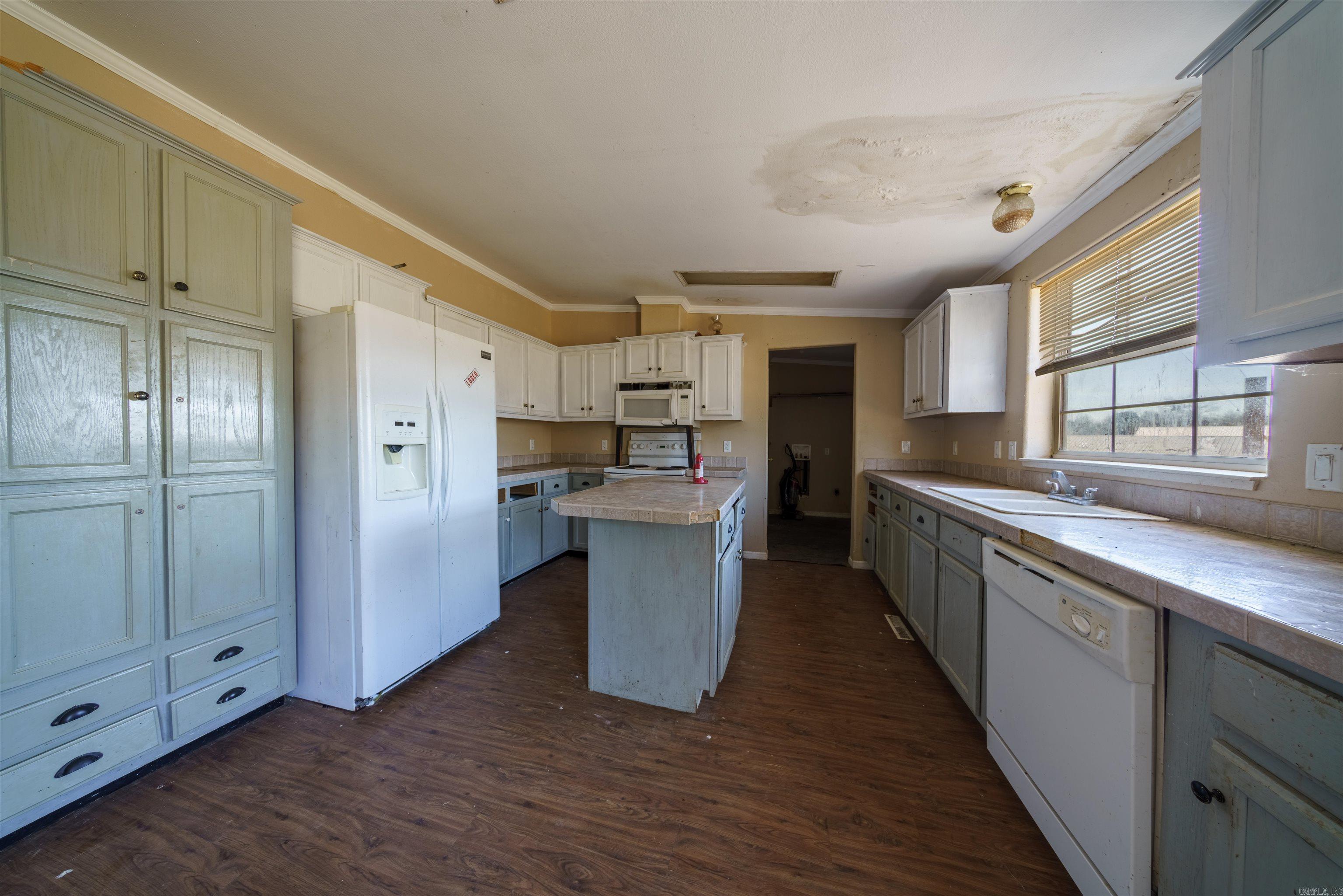 523 E Red Barn Road Cave City, AR 72521