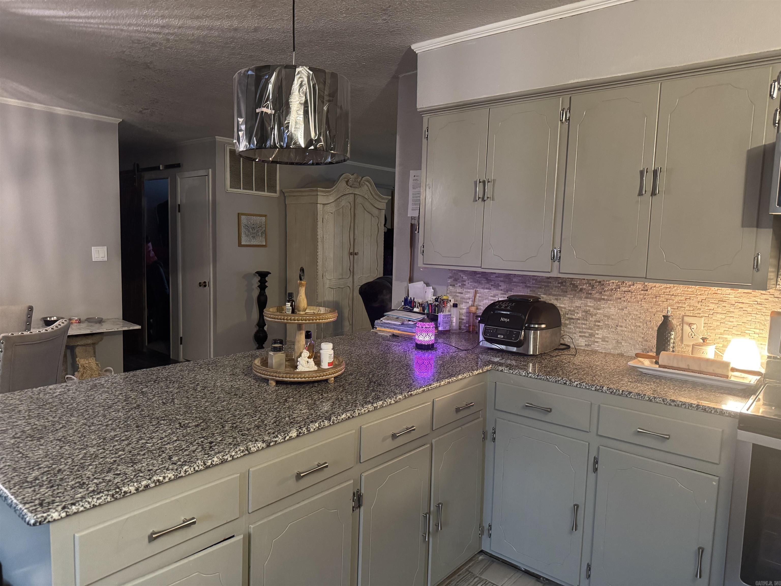 19958 AR-22  New Blaine, AR