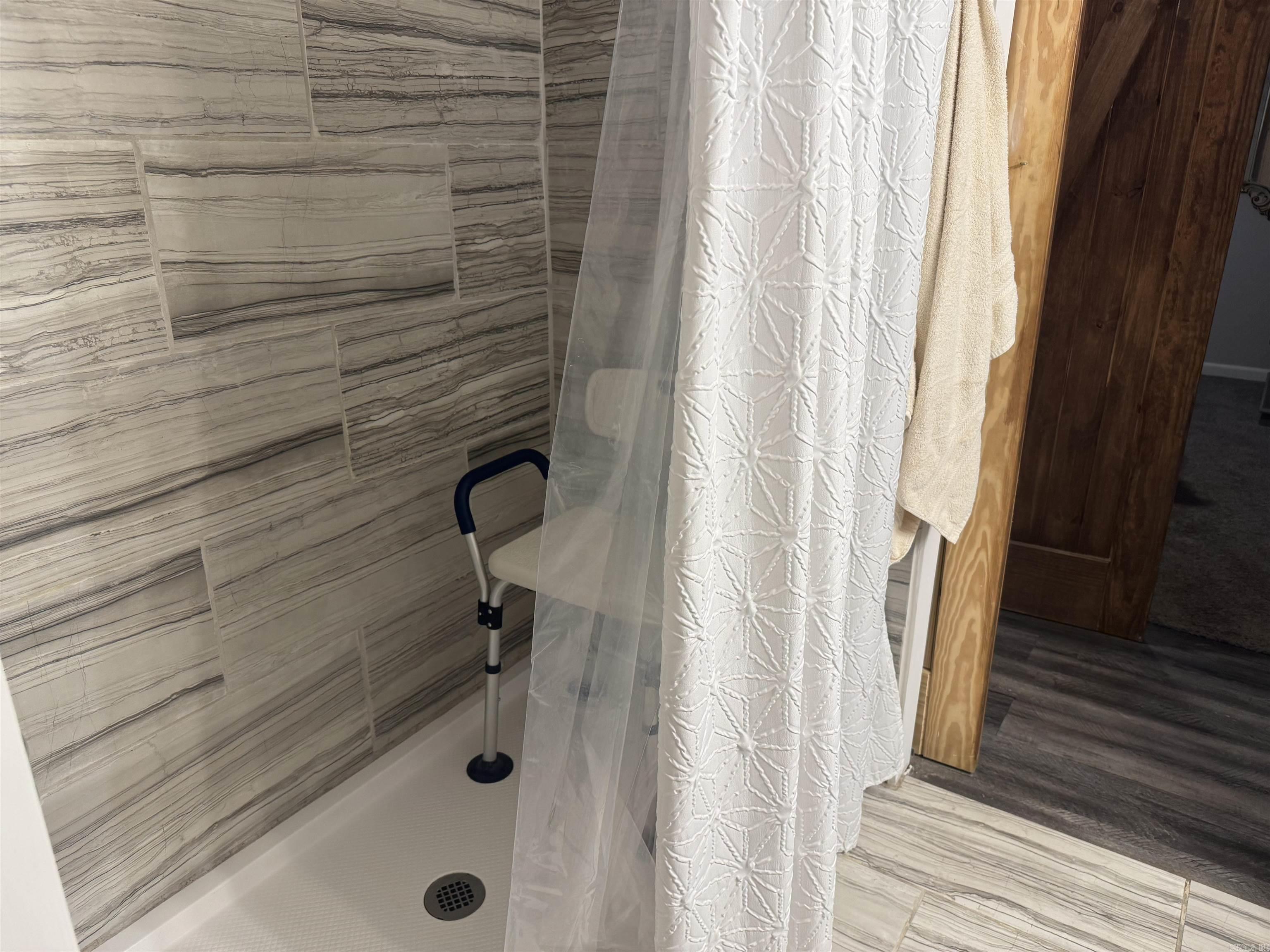 19958 AR-22  New Blaine, AR