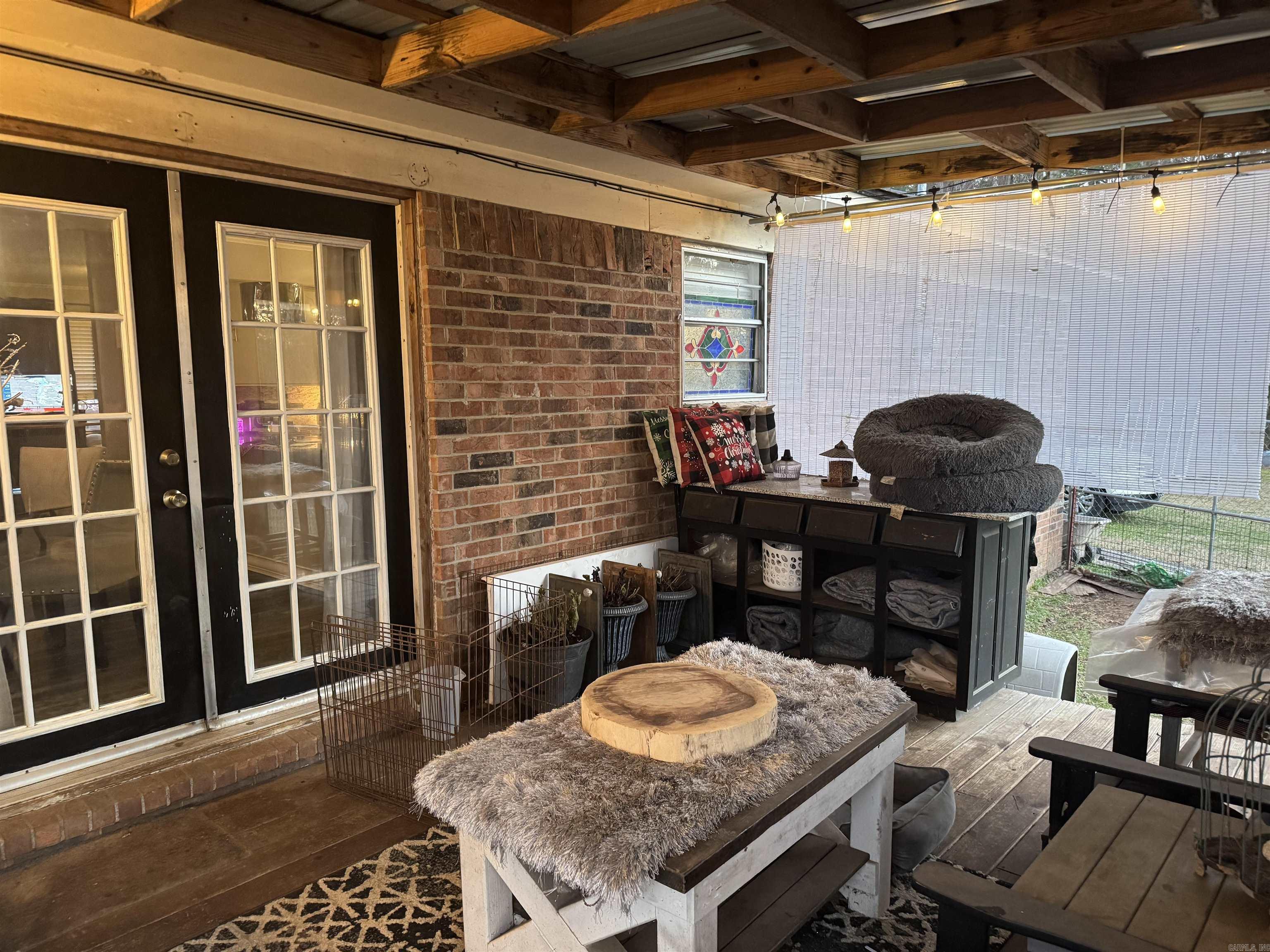 19958 AR-22  New Blaine, AR