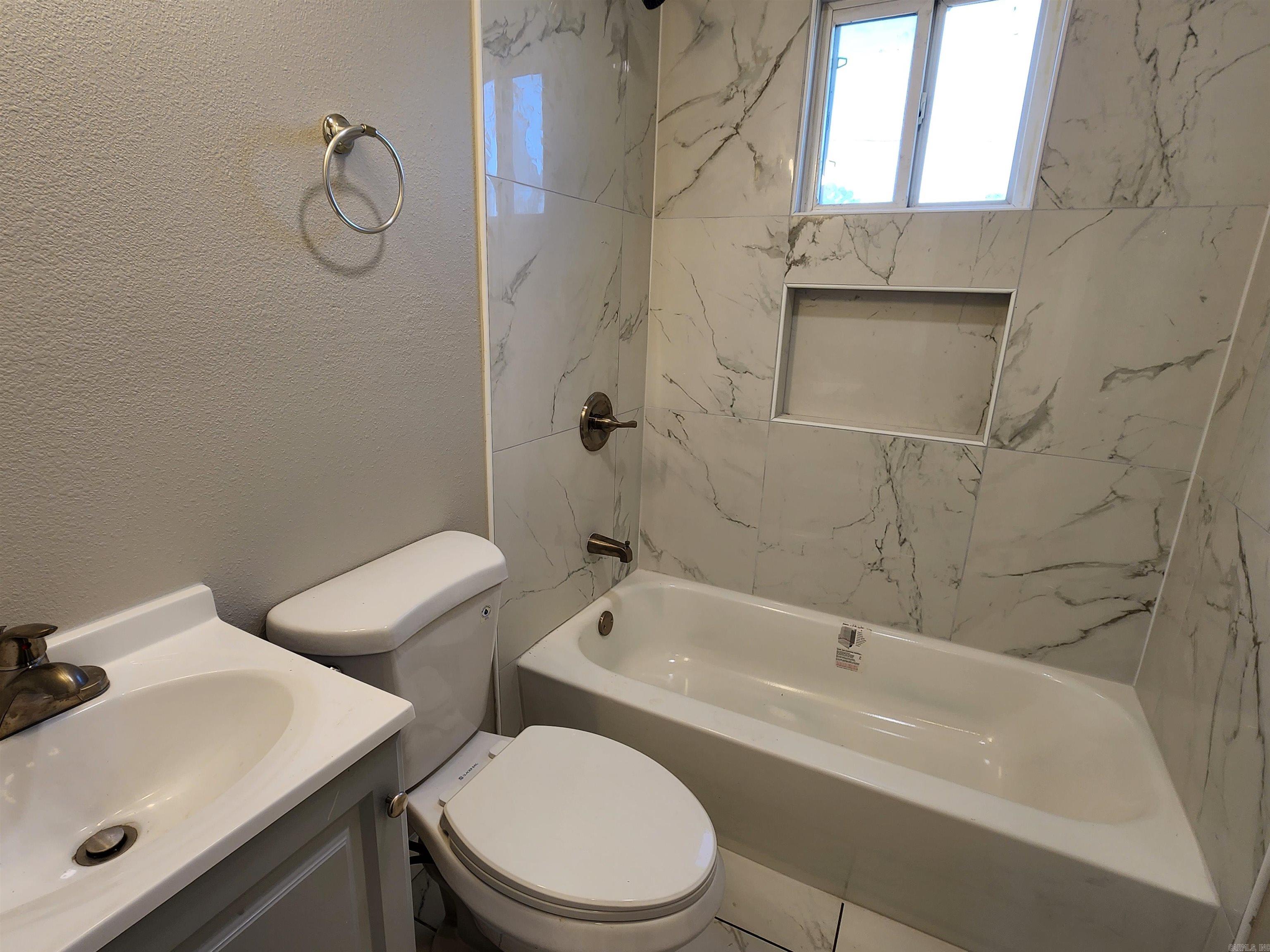 1720 Green Meadow Dr  Little Rock, AR