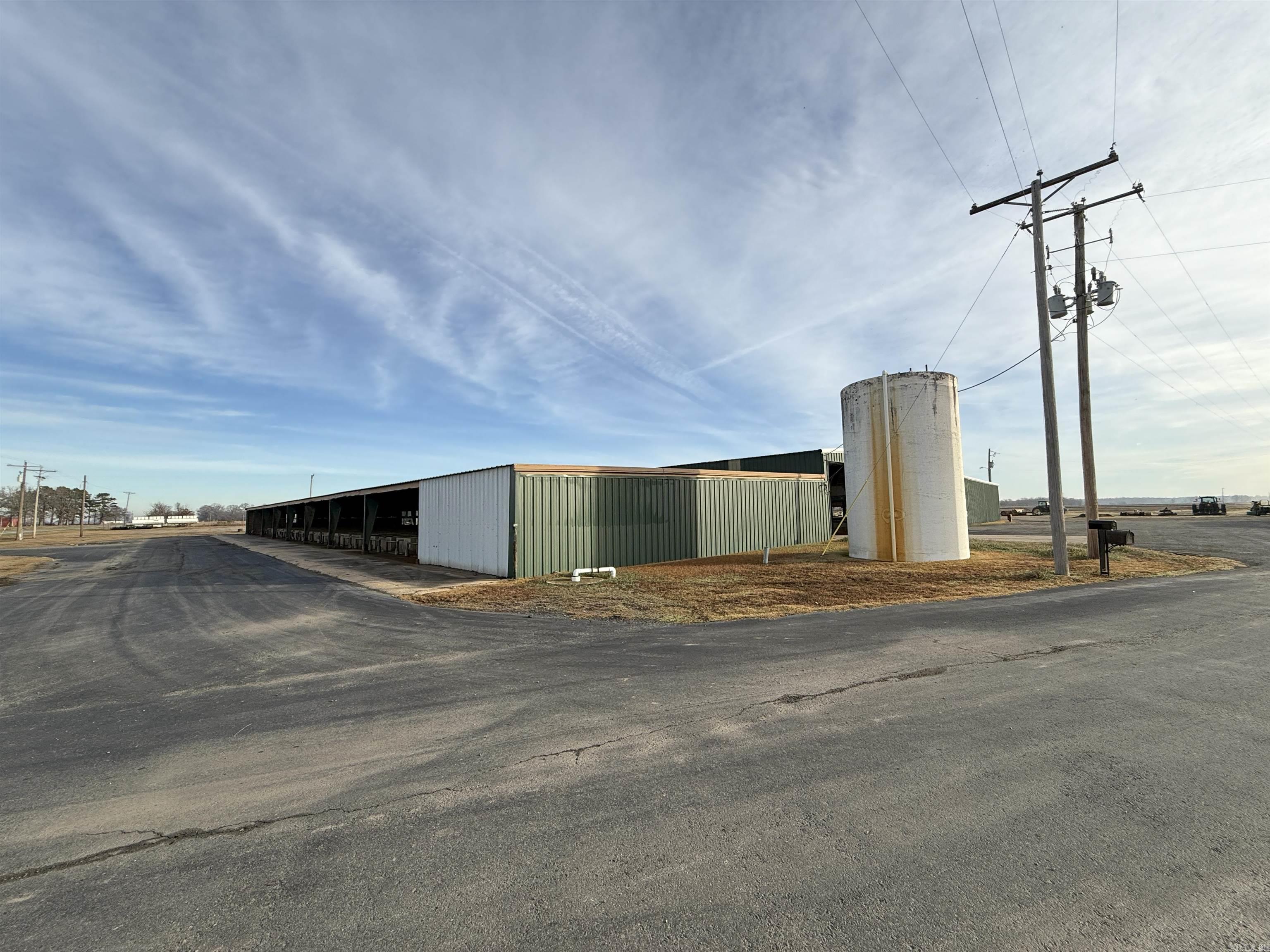 8343 HWY 11 N  Des Arc, AR