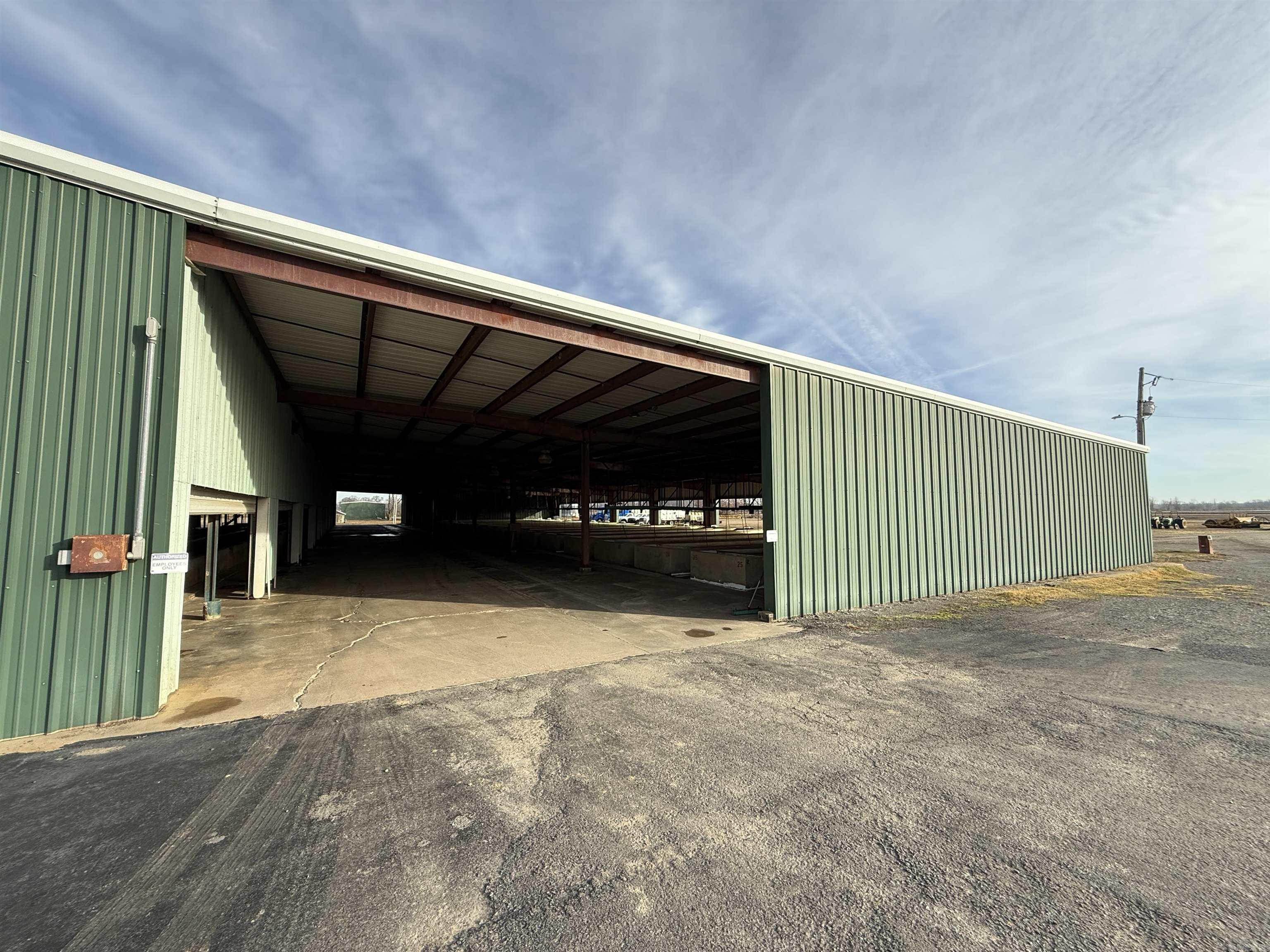 8343 HWY 11 N  Des Arc, AR