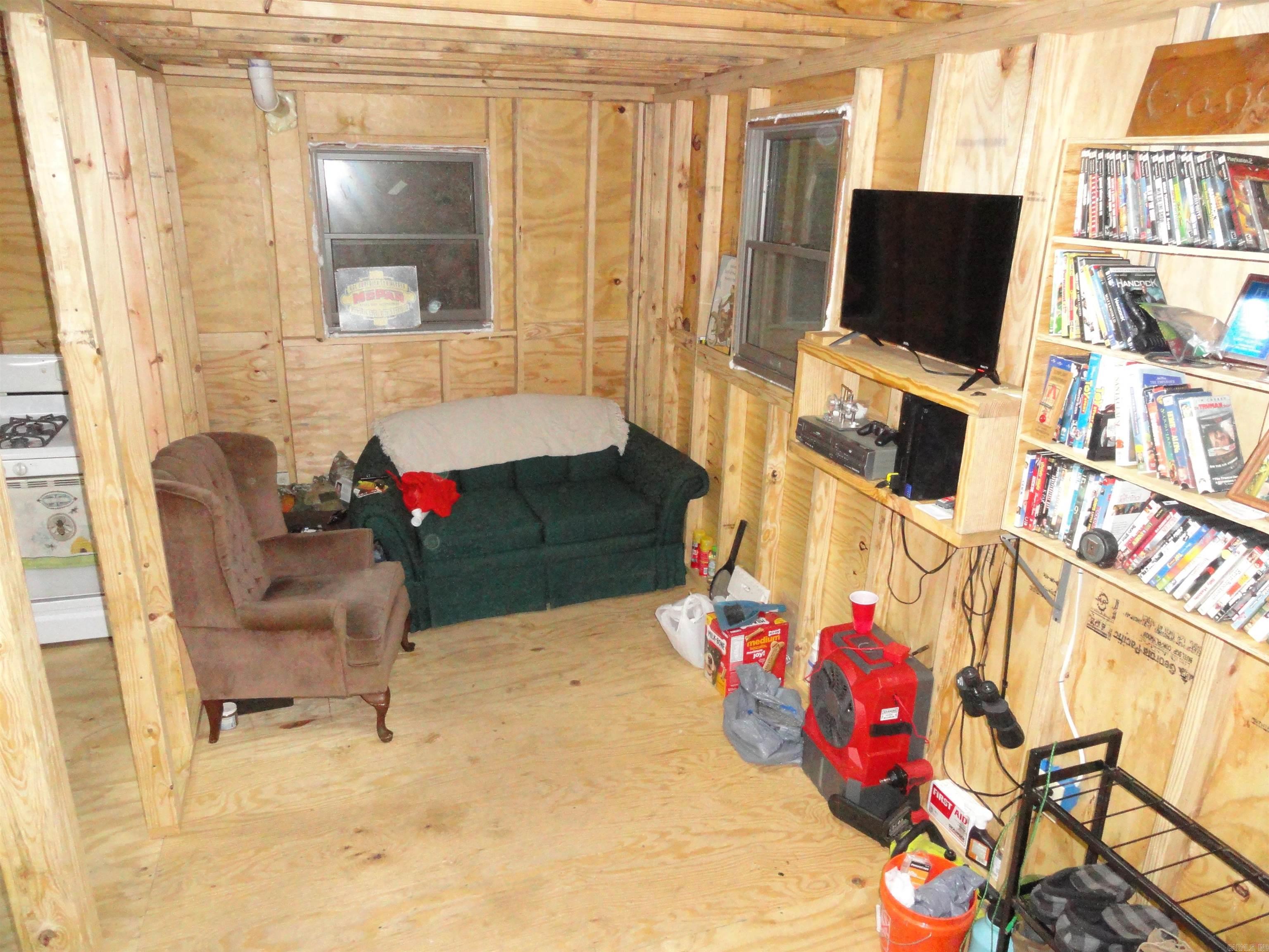 2340 Shady Grove  Leslie, AR