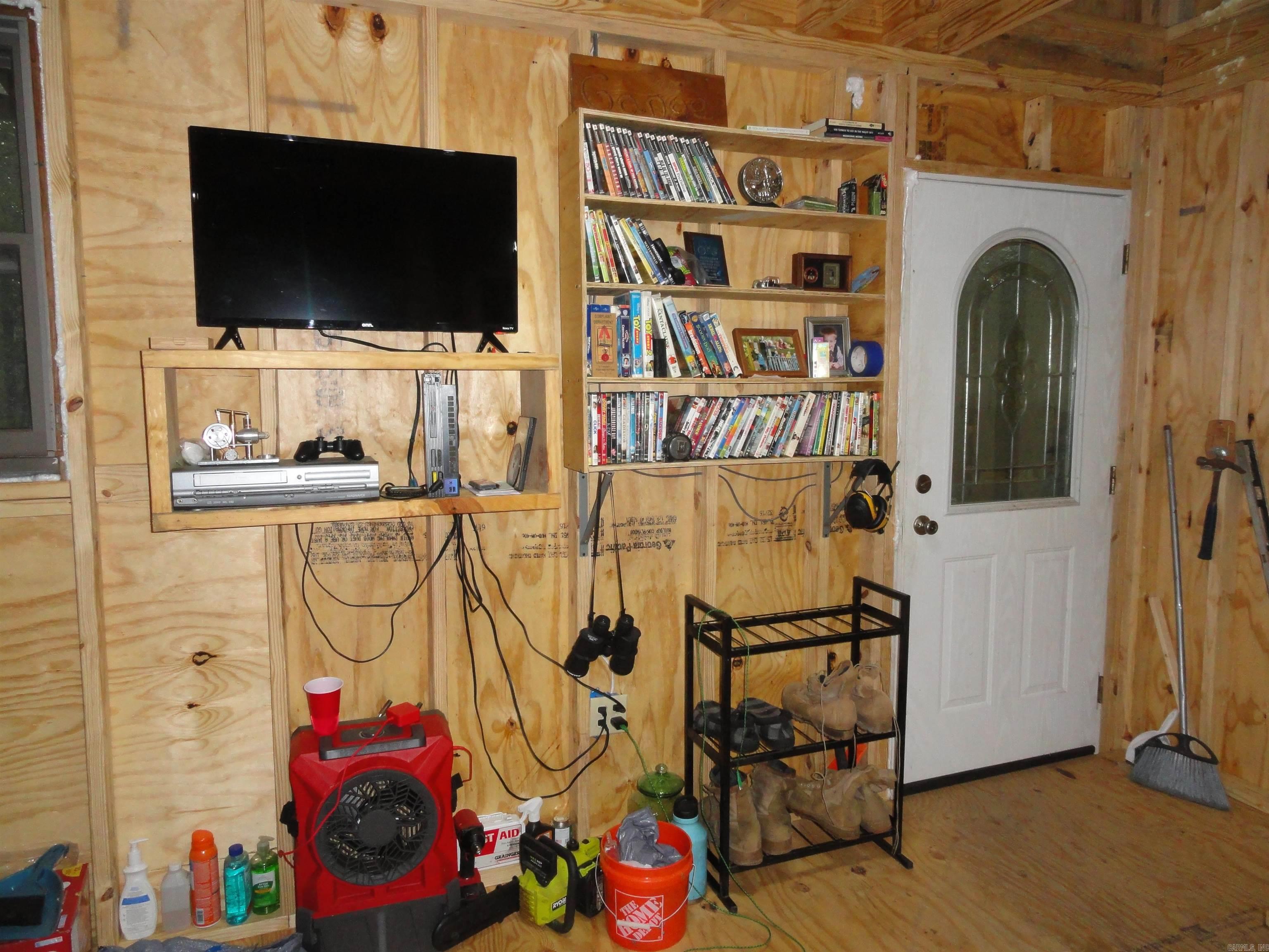 2340 Shady Grove  Leslie, AR