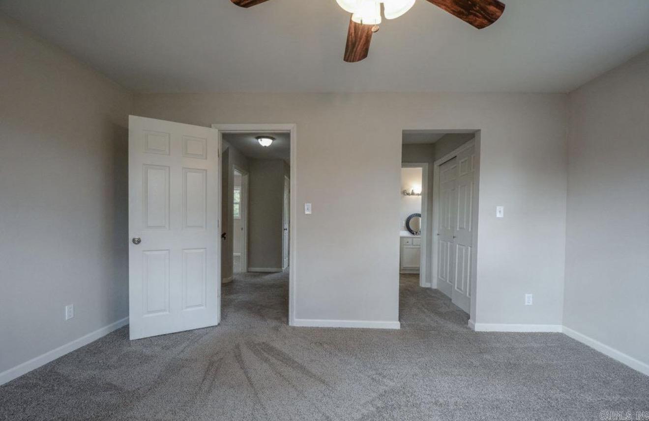 2309 W Lakeview Drive Benton, AR 72015