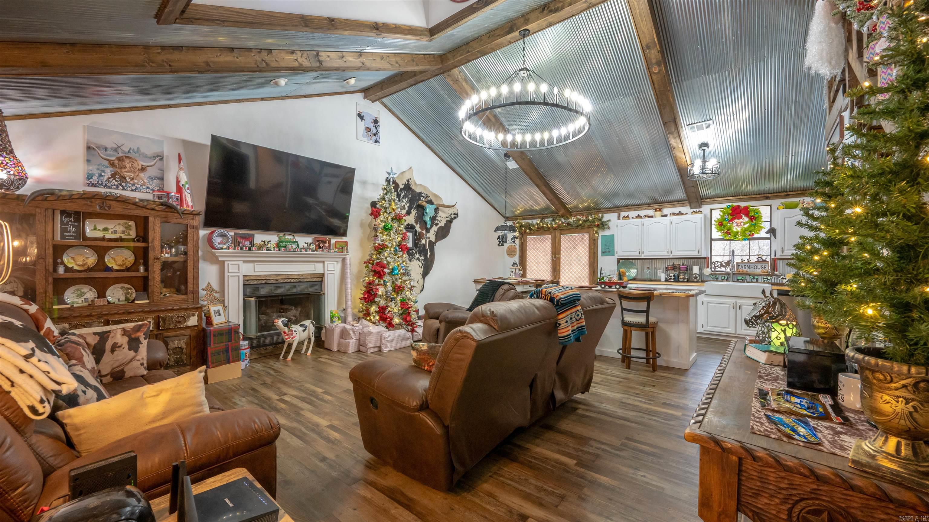 1623 Barren Fork Road Mount Pleasant, AR 72561