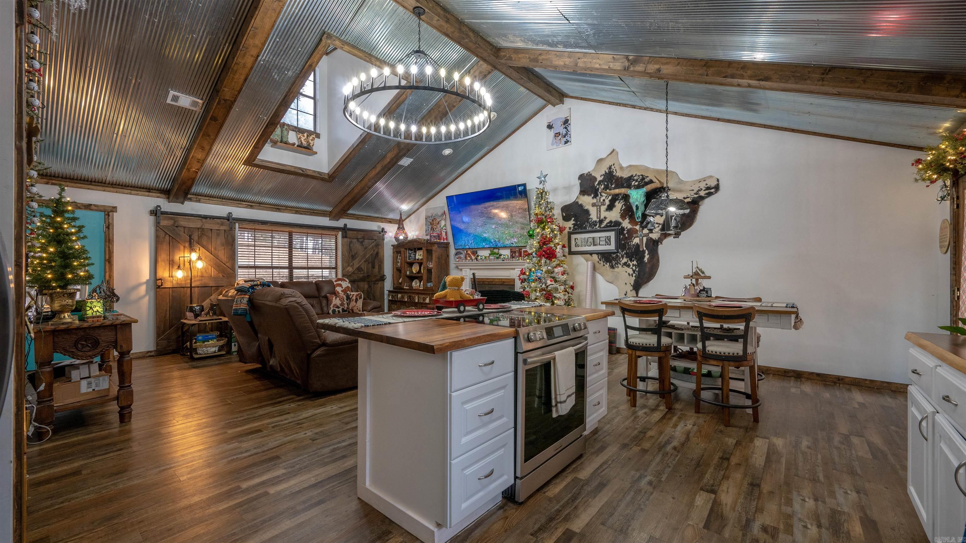 1623 Barren Fork Road Mount Pleasant, AR 72561