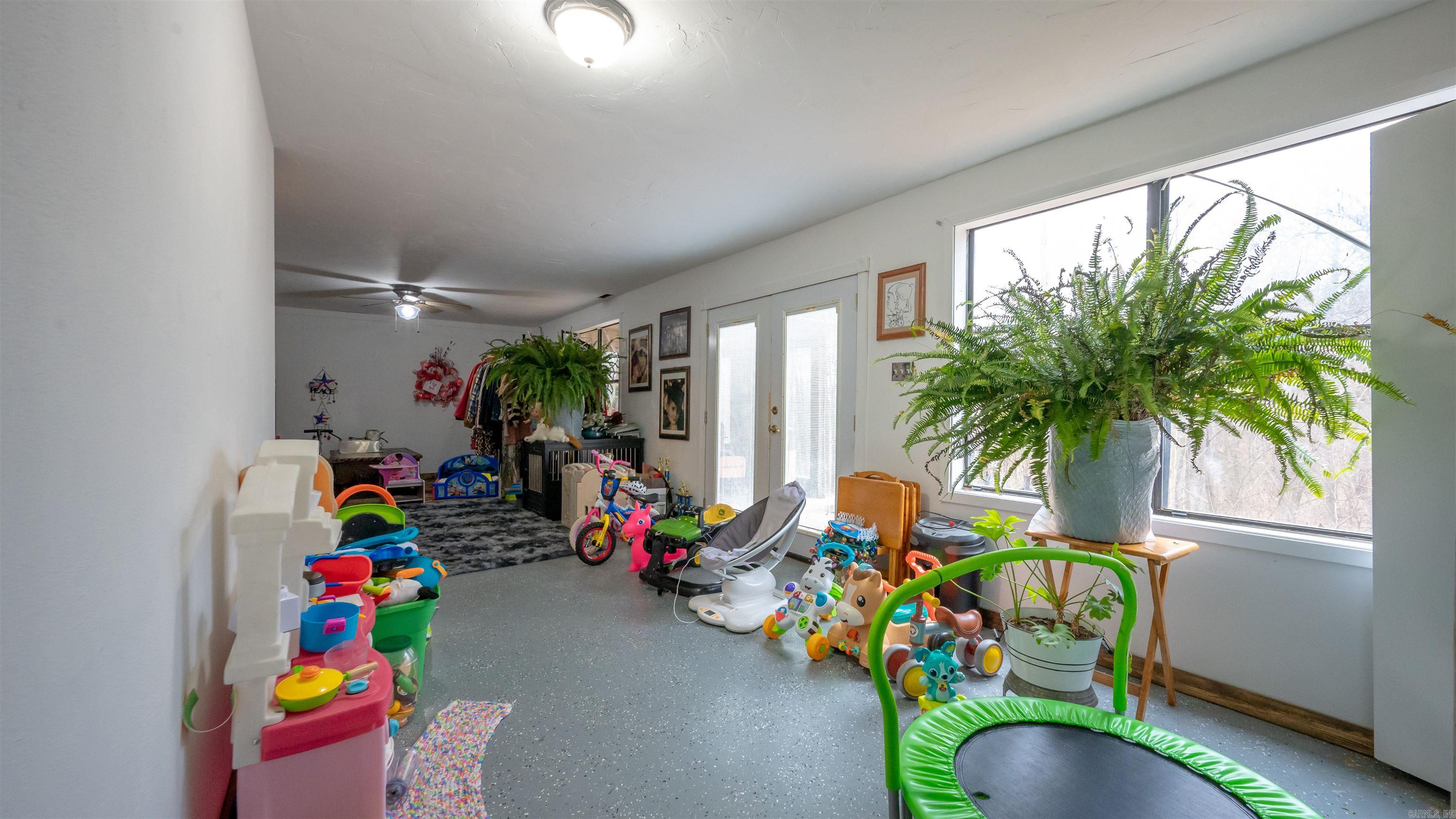 1623 Barren Fork Road Mount Pleasant, AR 72561