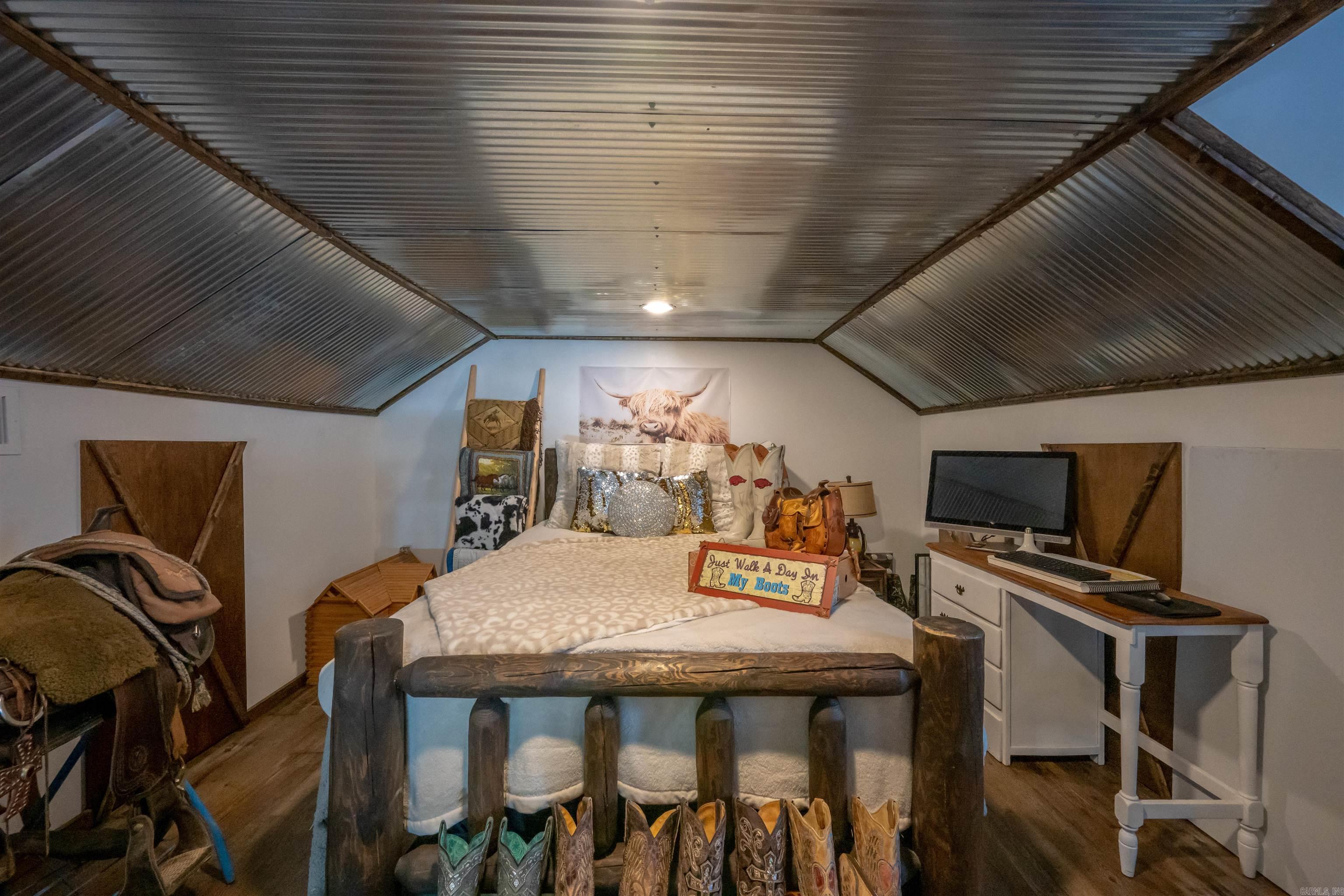 1623 Barren Fork Road Mount Pleasant, AR 72561