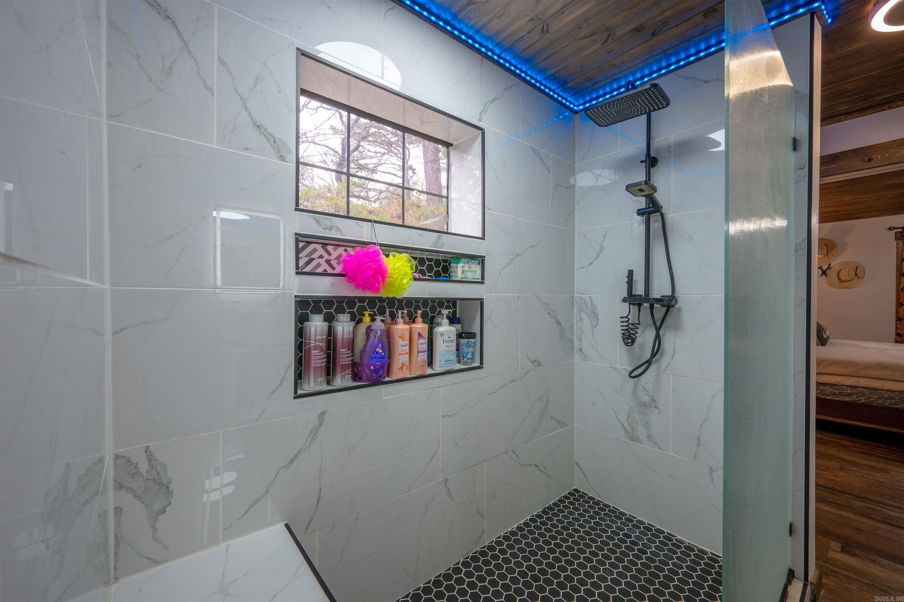 1623 Barren Fork Road Mount Pleasant, AR 72561