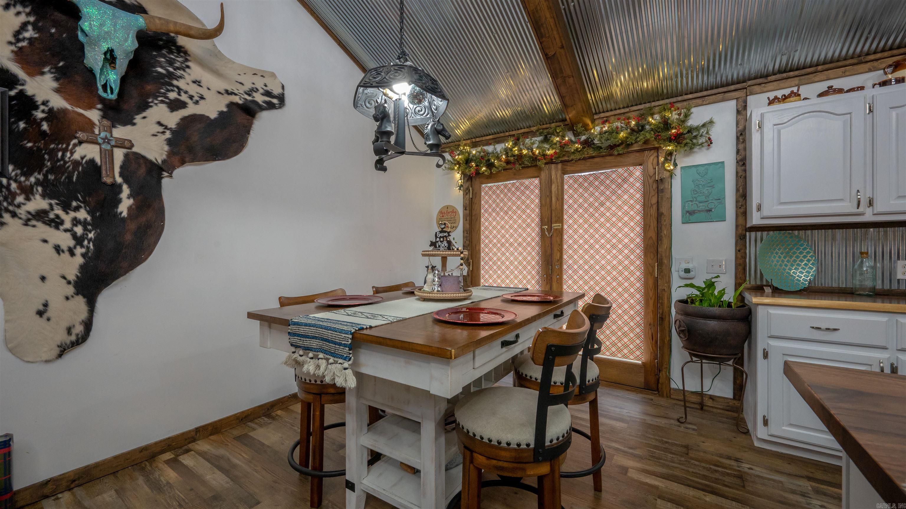 1623 Barren Fork Road Mount Pleasant, AR 72561