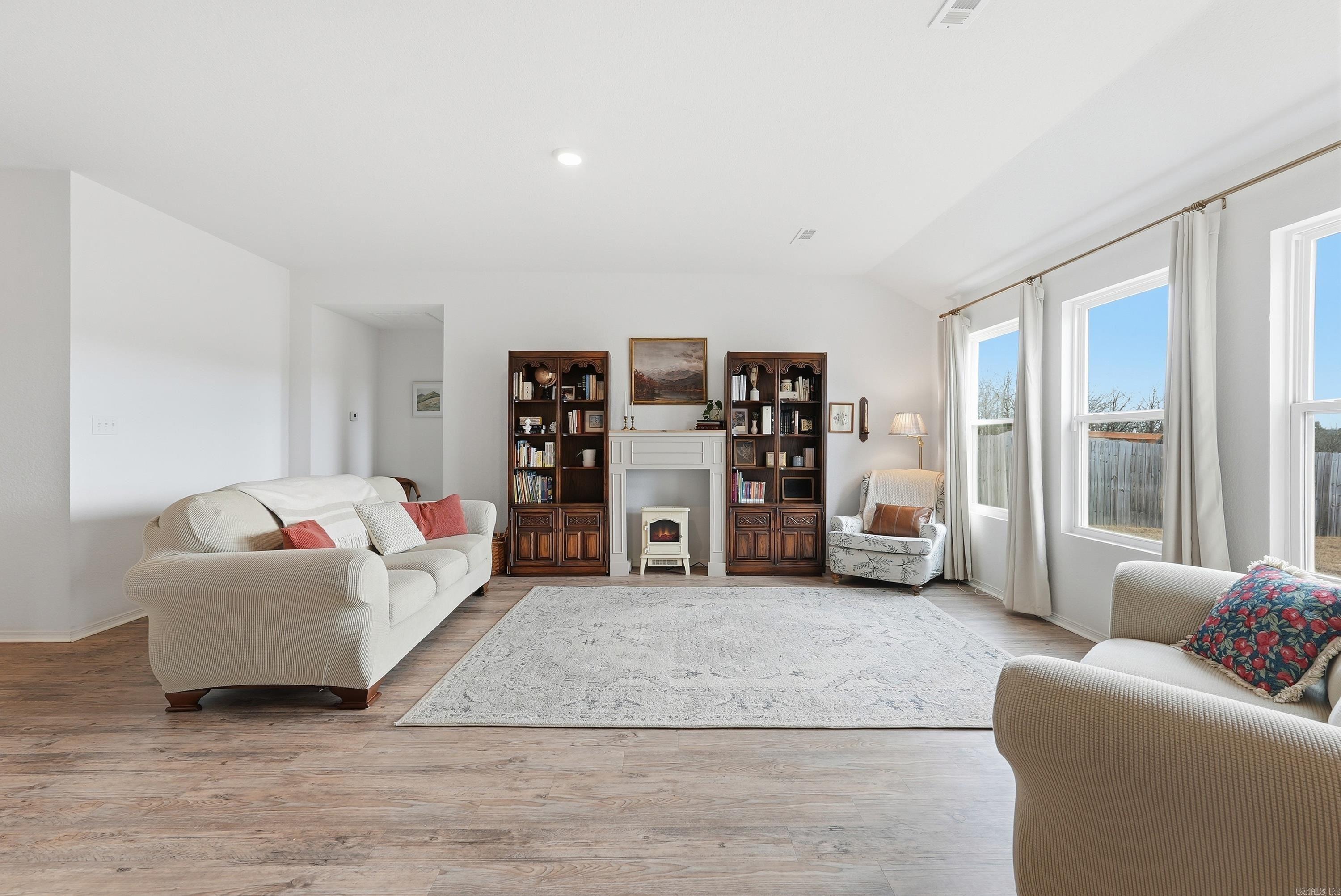 34 Sun Drenched Trl Conway, AR 72032