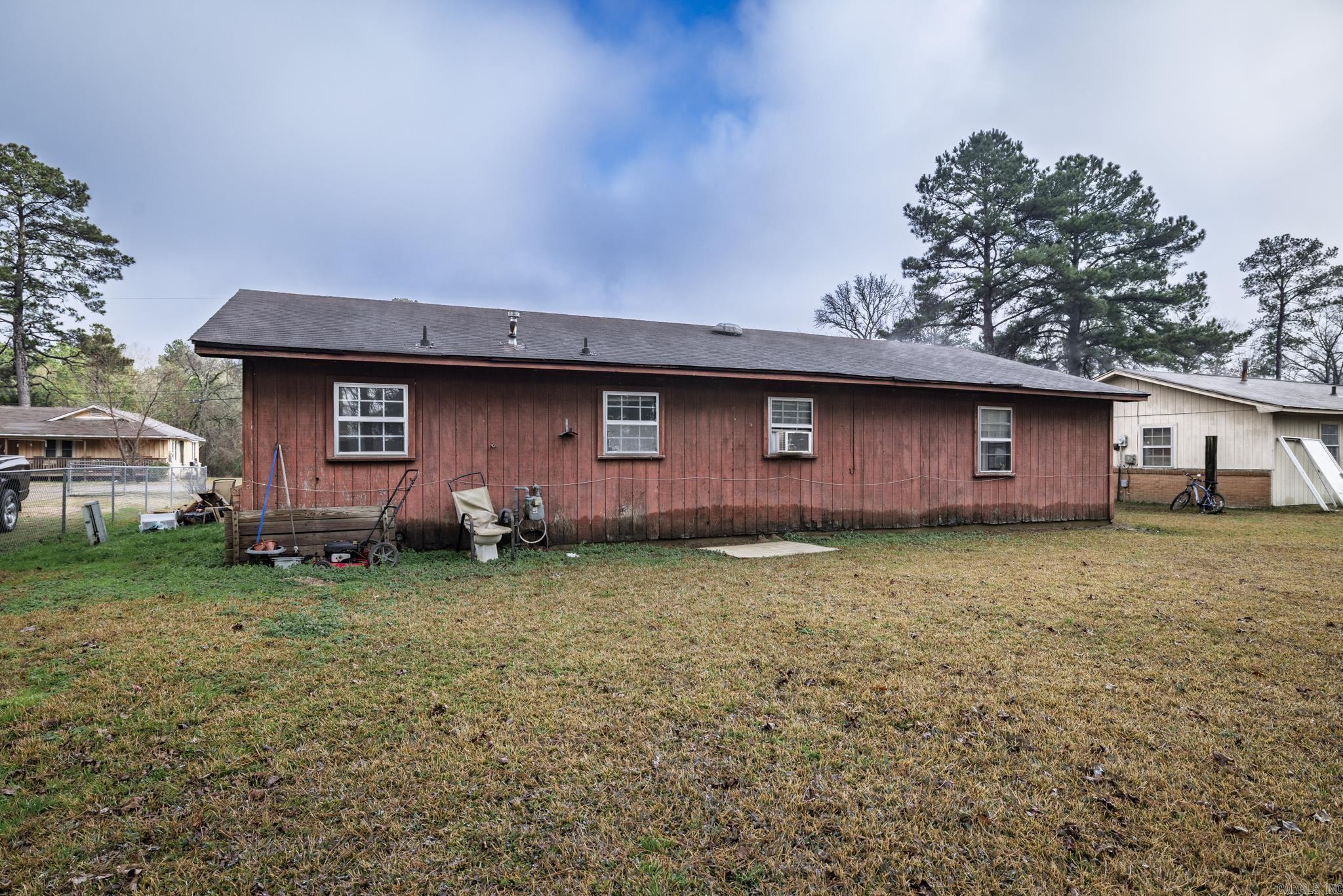 505 Meadowbrook  Gurdon, AR
