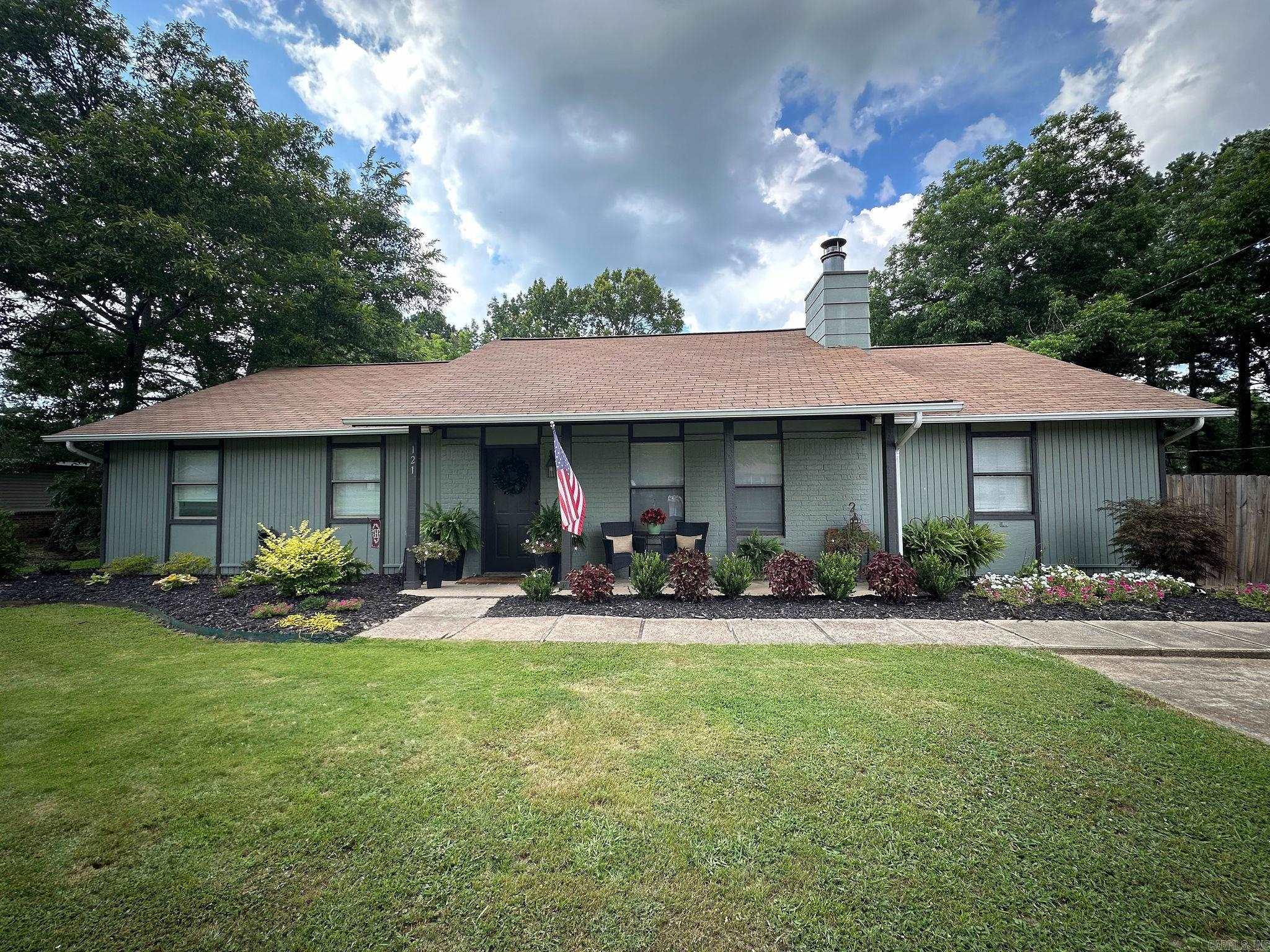 121 Oriole Batesville, AR 72501