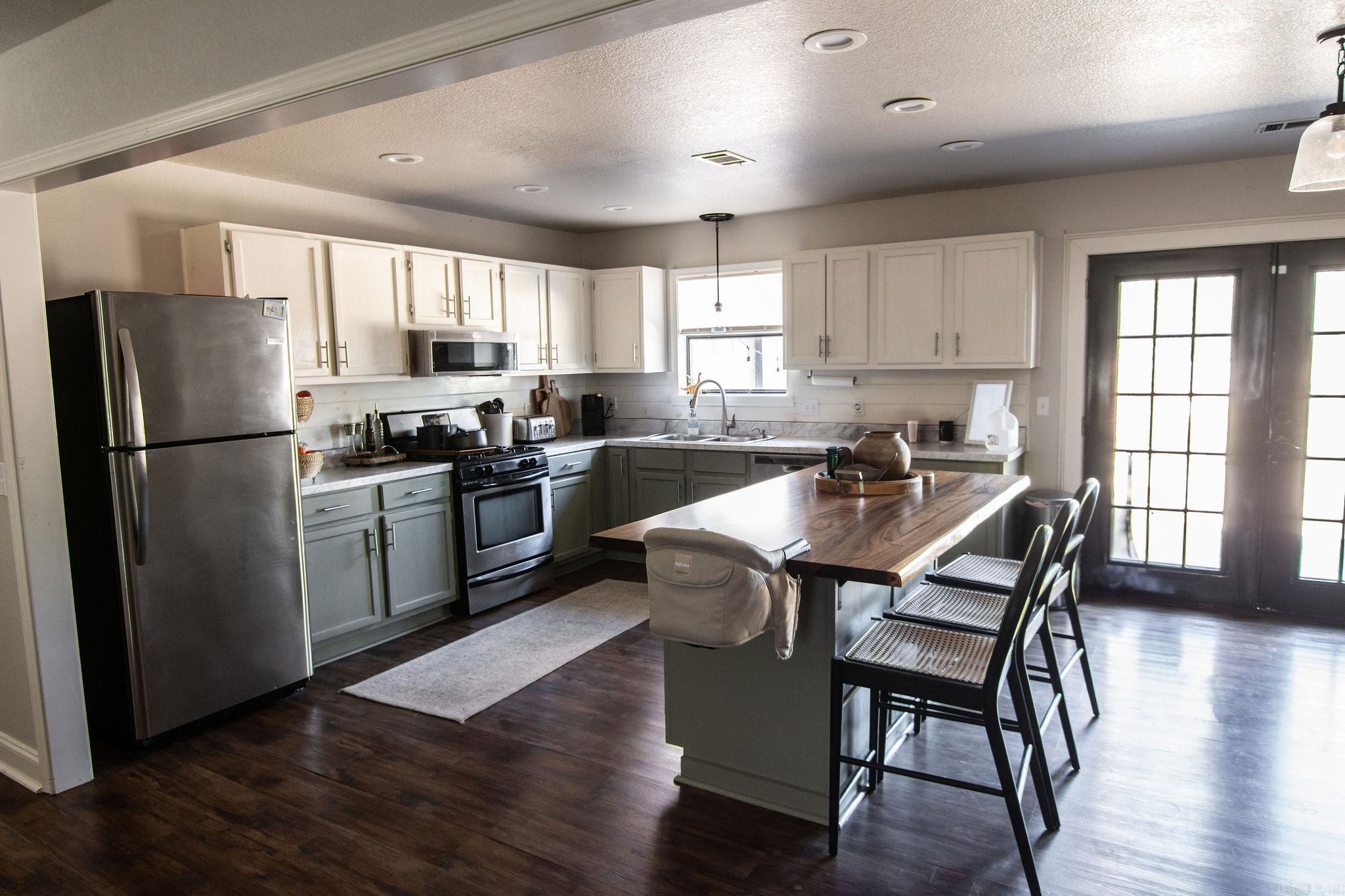 121 Oriole Batesville, AR 72501