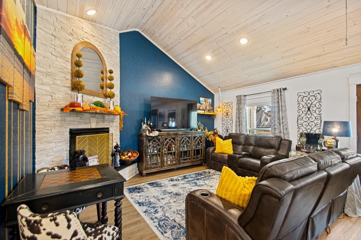 324 W North  Benton, AR