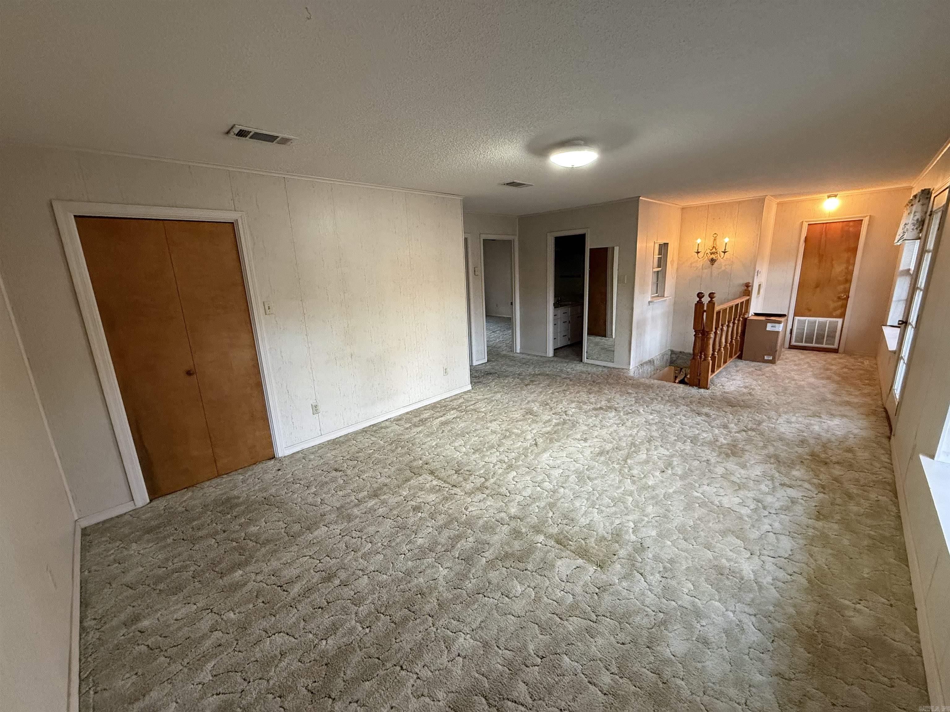 955 Hwy 31 Romance, AR 72136