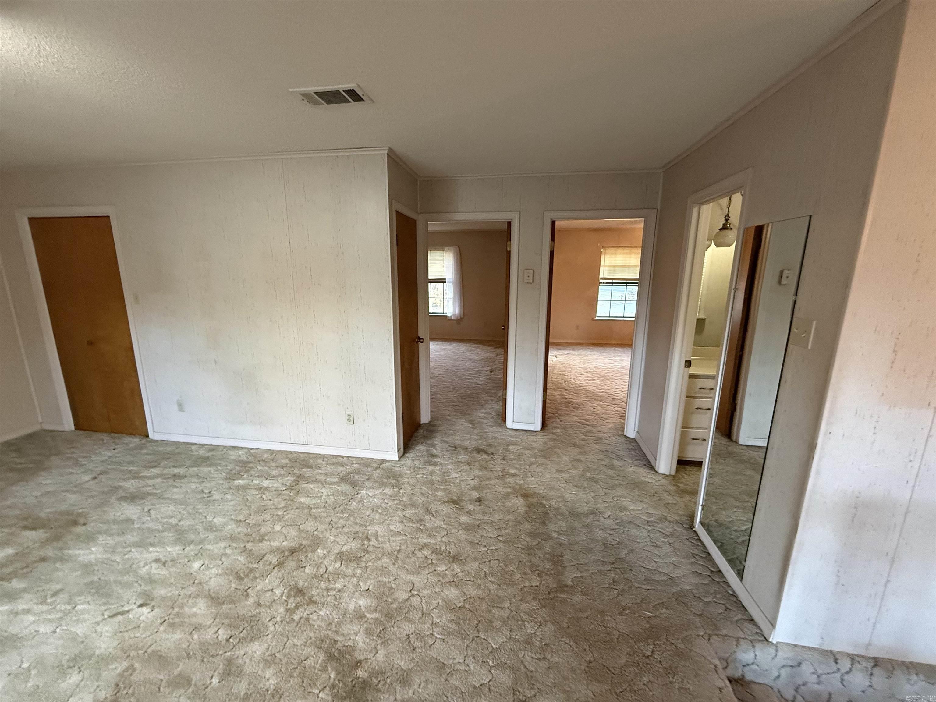 955 Hwy 31 Romance, AR 72136