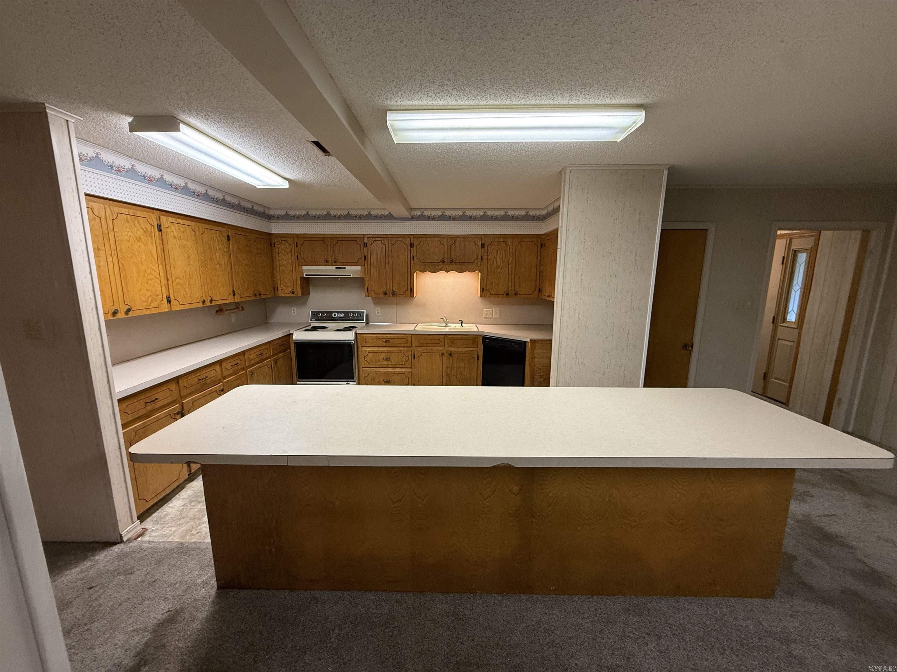 955 Hwy 31 Romance, AR 72136