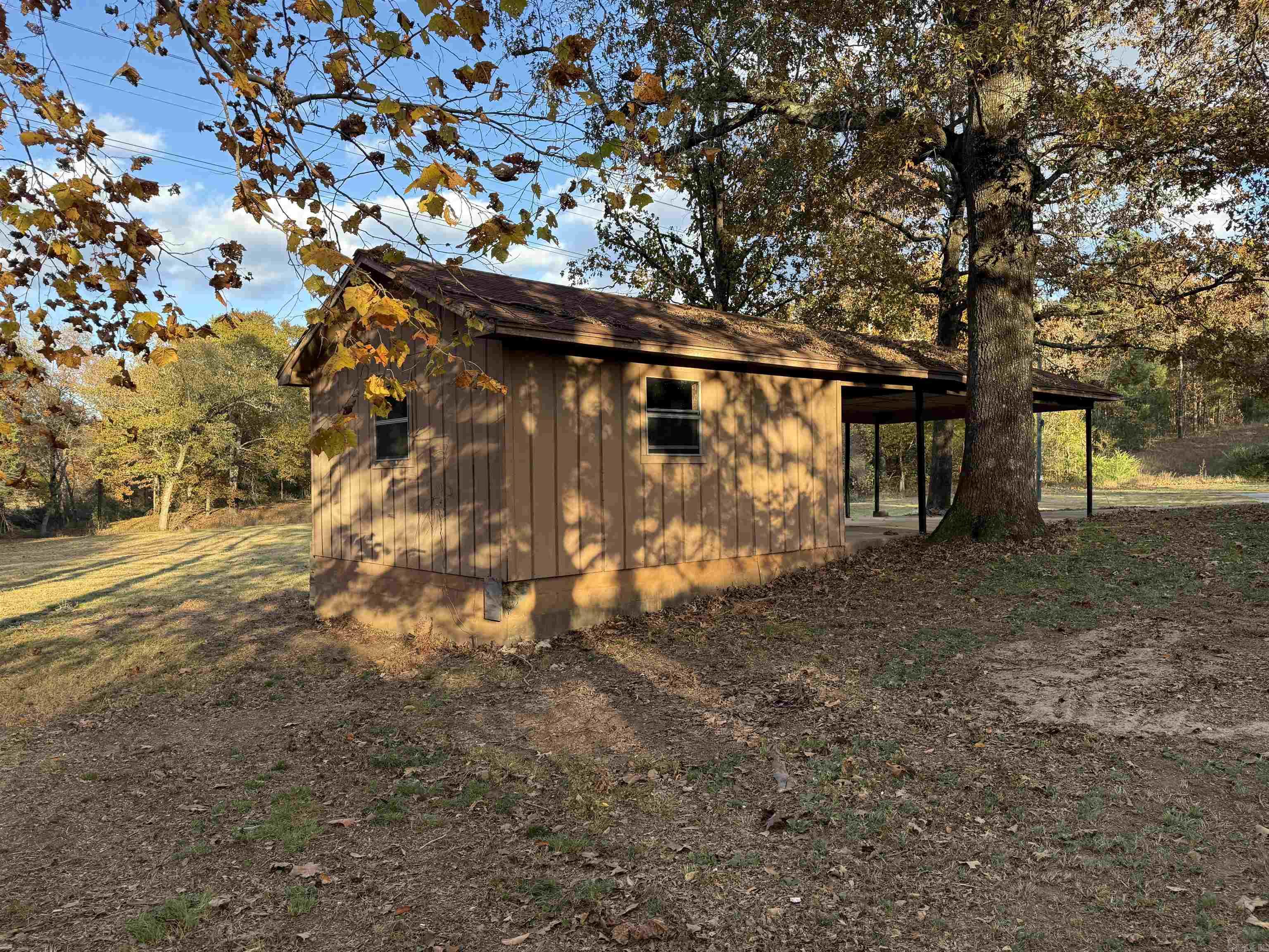 955 Hwy 31 Romance, AR 72136