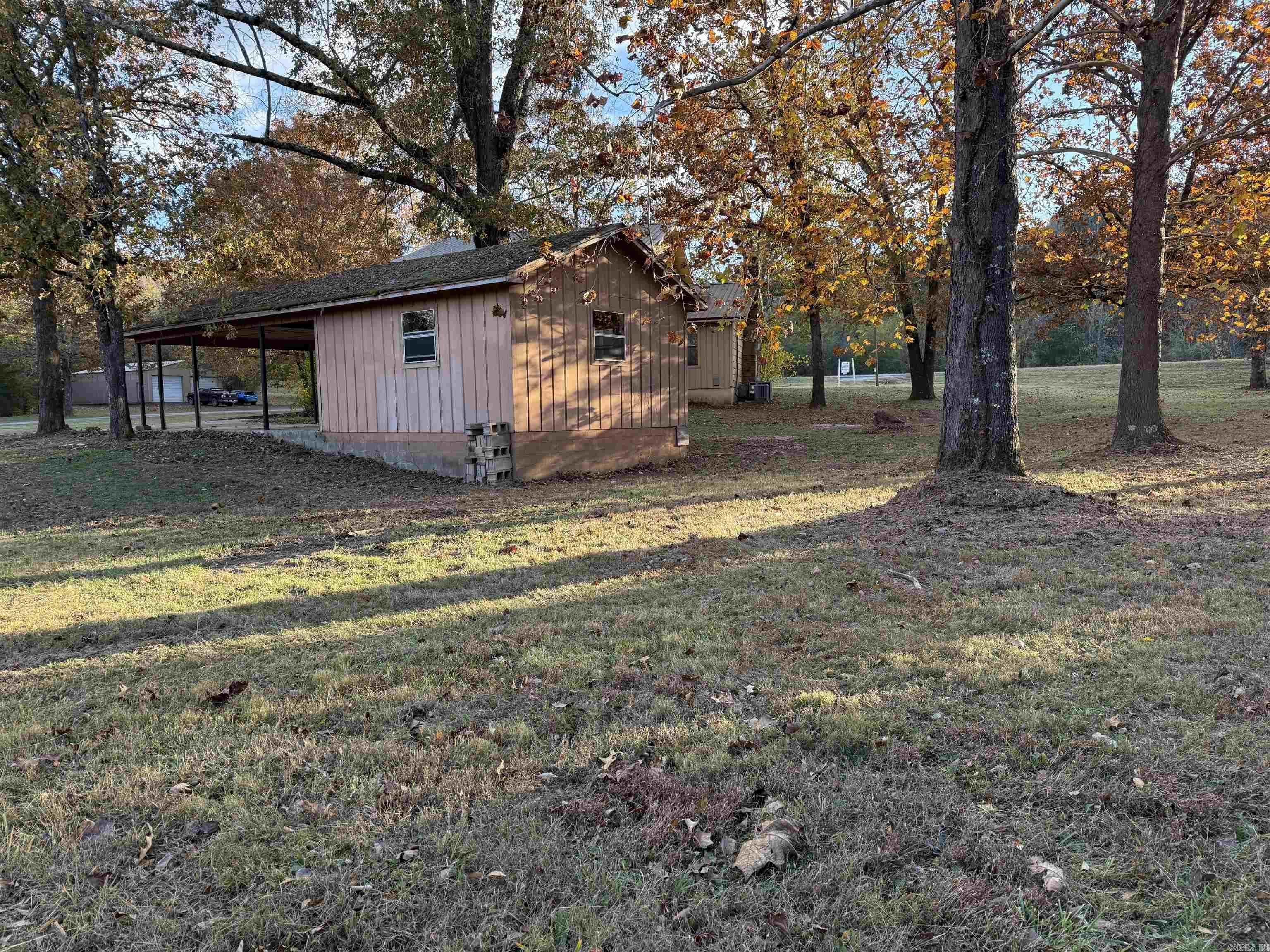 955 Hwy 31 Romance, AR 72136